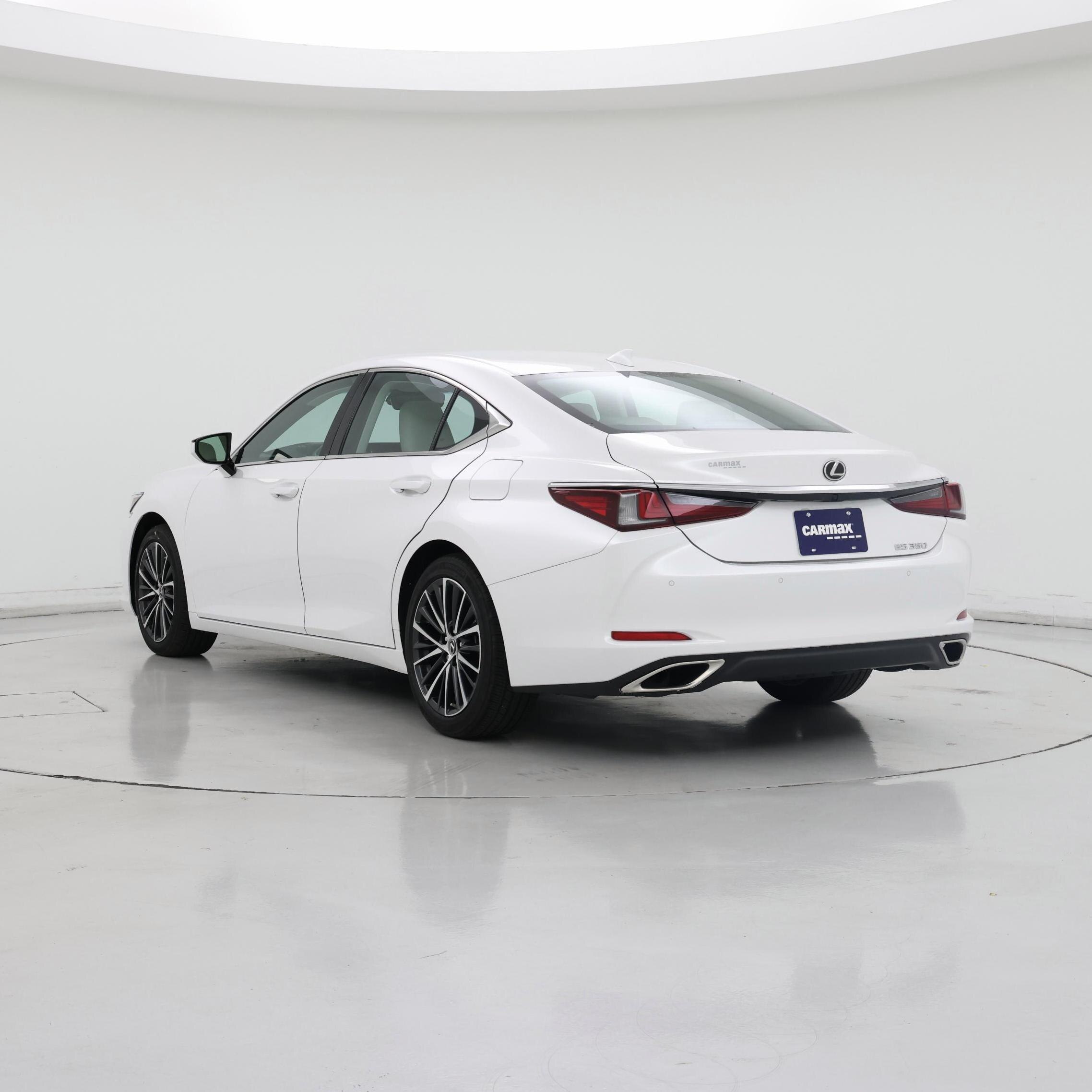 Thumbnail: 2024 Lexus ES - 2