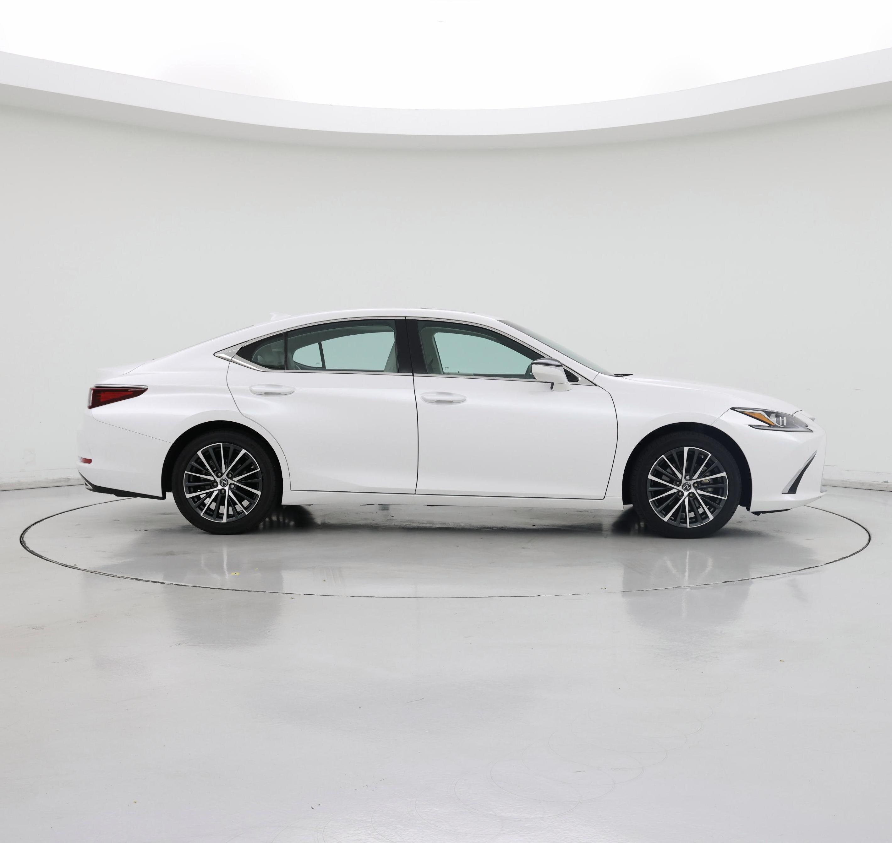 Thumbnail: 2024 Lexus ES - 7