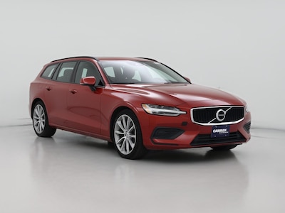 Red 2020 Volvo V60 T5 Momentum
