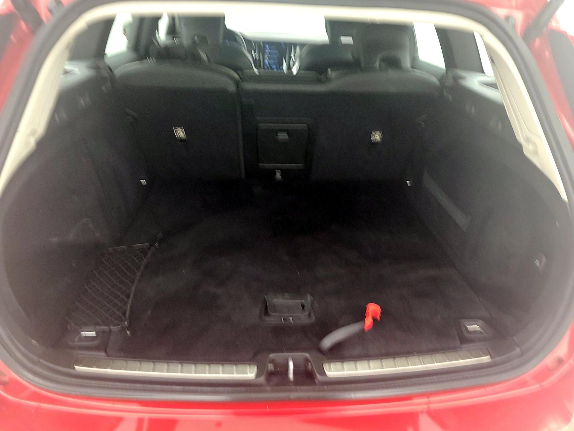 Thumbnail: 2020 Volvo V60 - 19