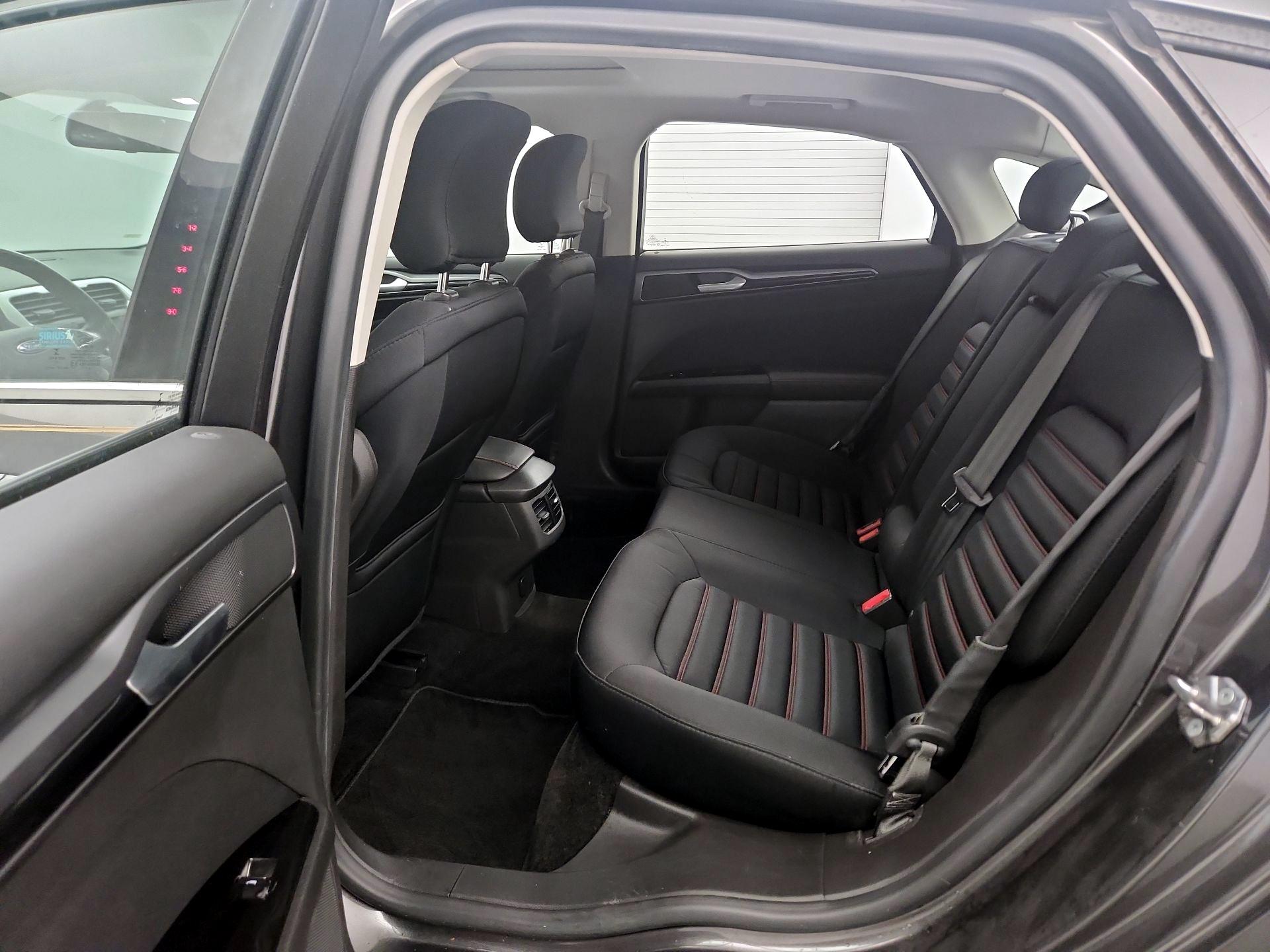 Thumbnail: 2015 Ford Fusion - 20
