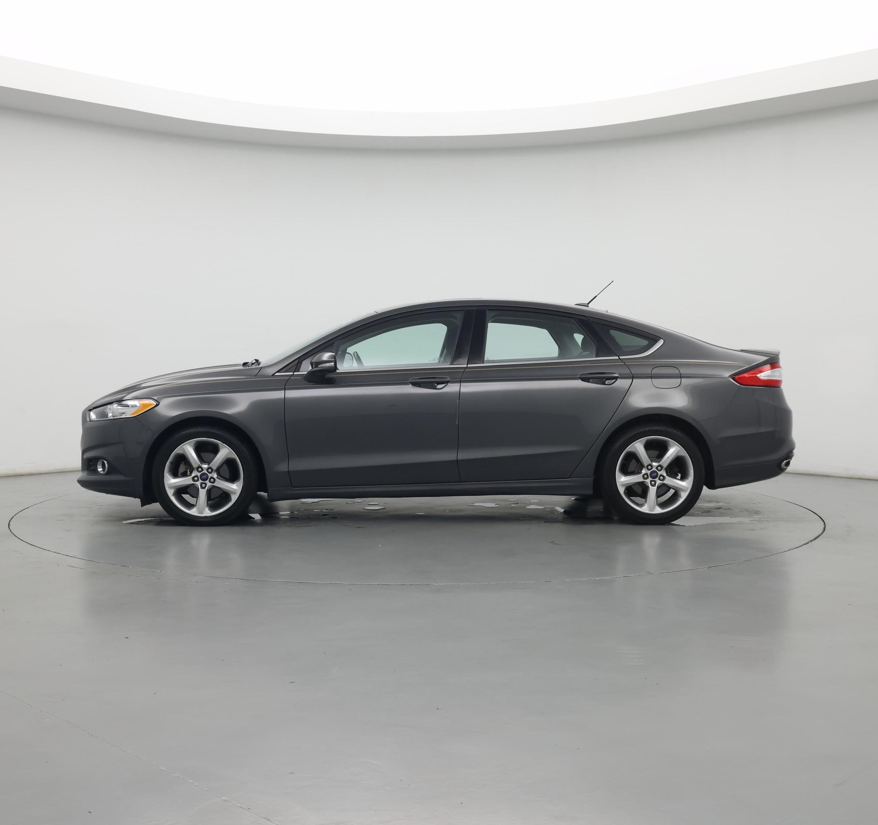 Thumbnail: 2015 Ford Fusion - 3