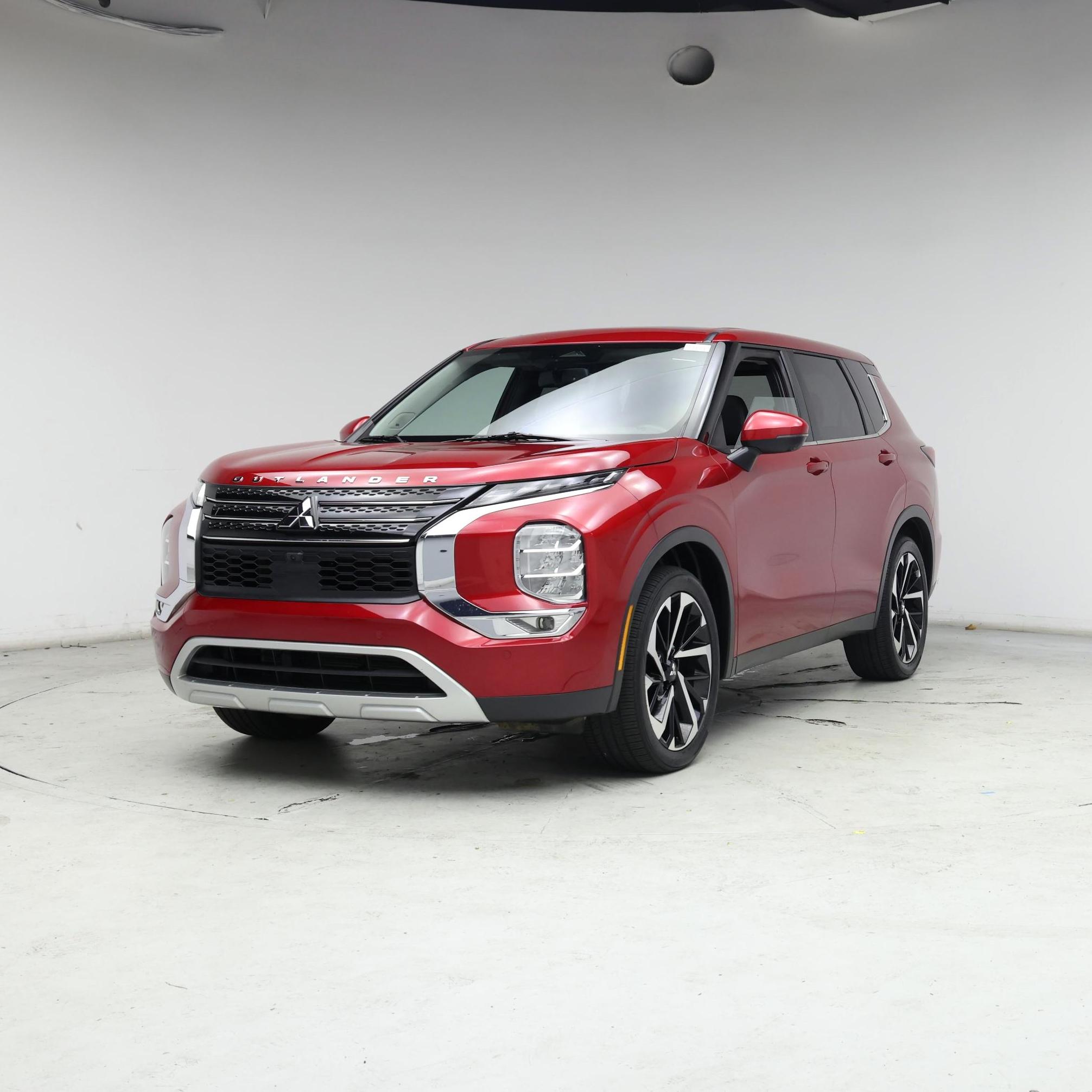 Thumbnail: 2024 Mitsubishi Outlander - 4