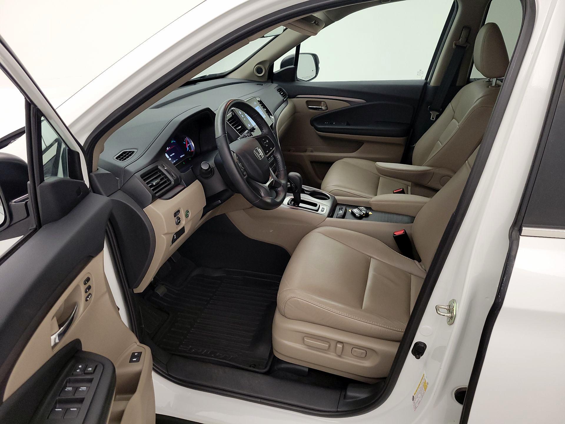 Thumbnail: 2020 Honda Pilot - 11