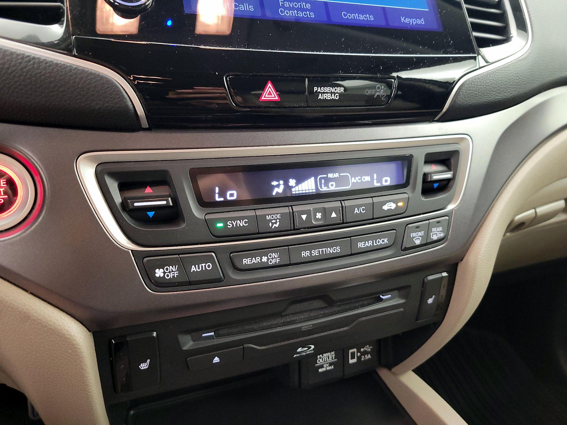 Thumbnail: 2020 Honda Pilot - 17