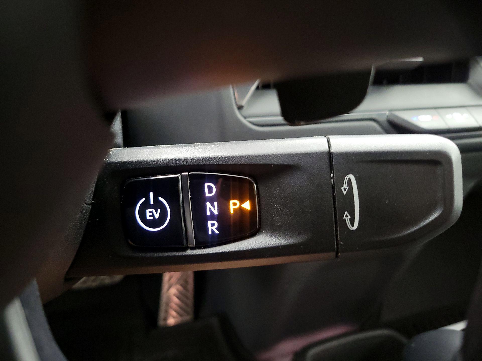 Thumbnail: 2024 Kia EV9 - 18