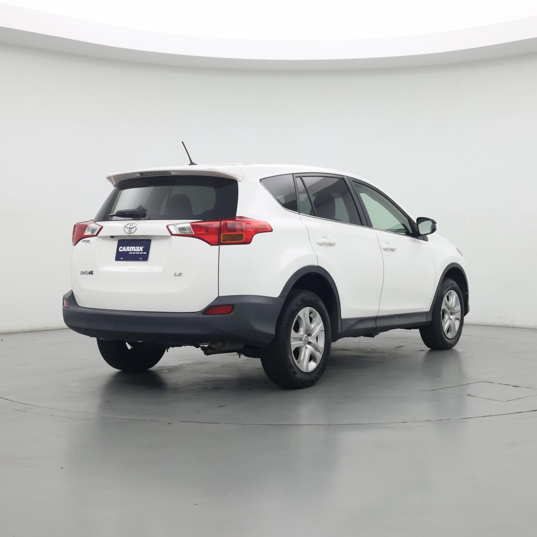 Thumbnail: 2015 Toyota RAV4 - 8