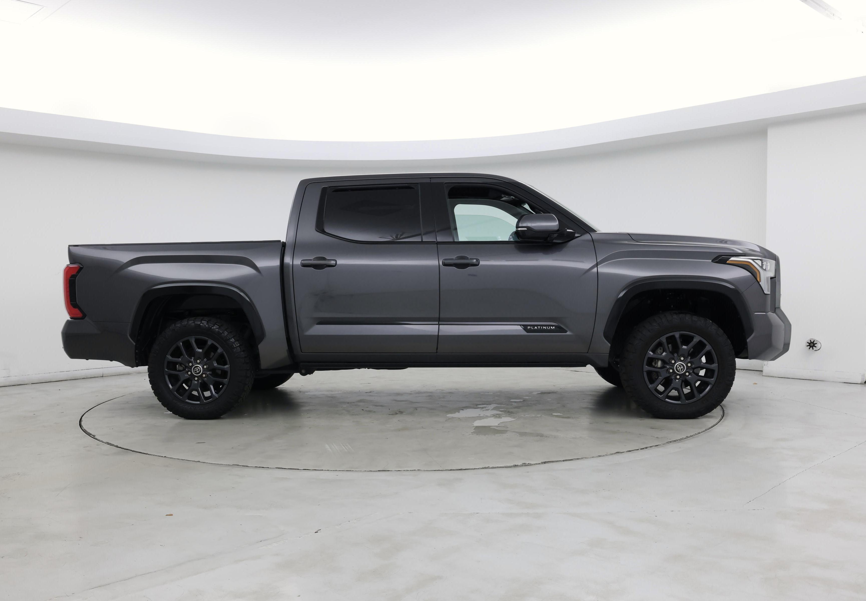Thumbnail: 2022 Toyota Tundra - 7