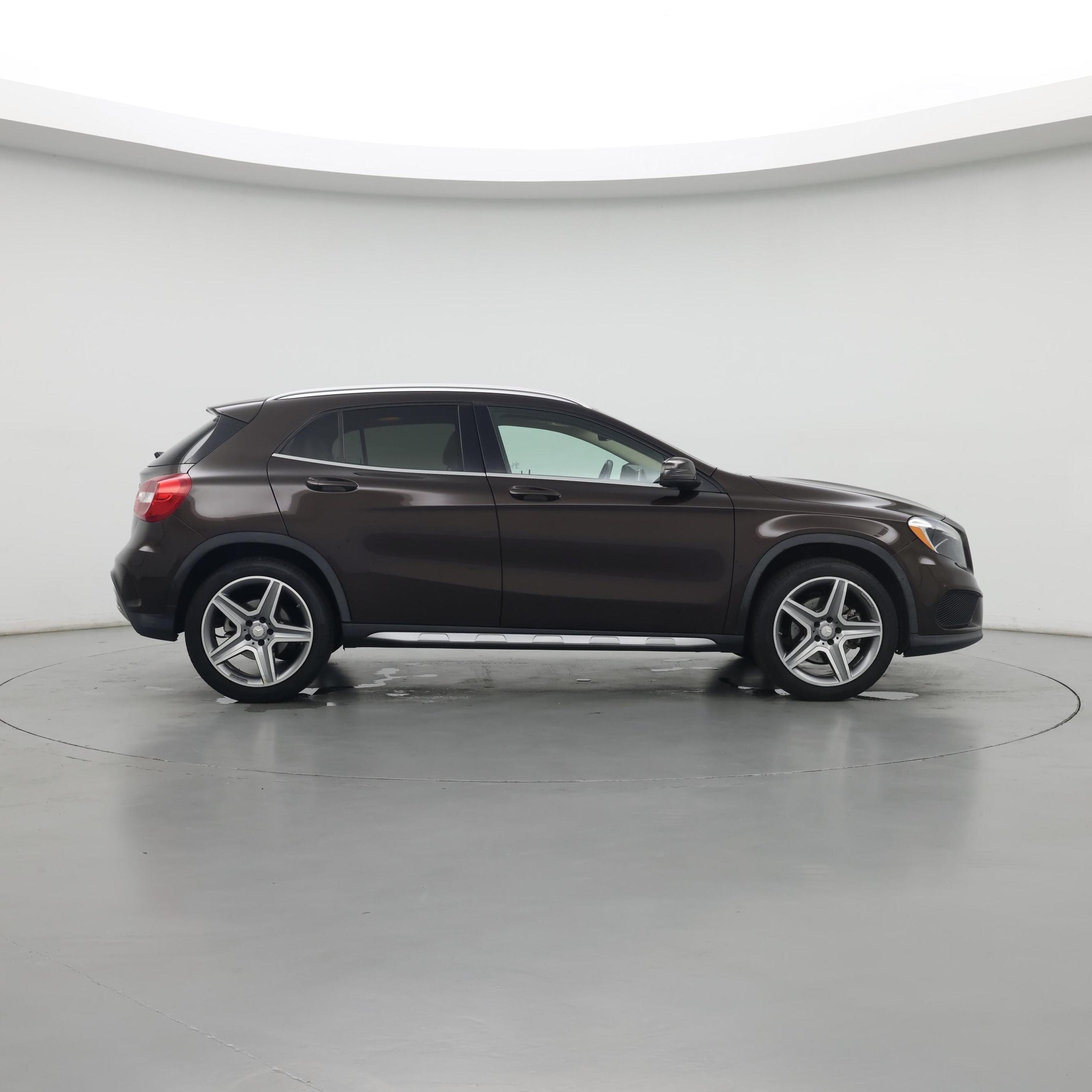 Thumbnail: 2015 Mercedes-Benz GLA - 7