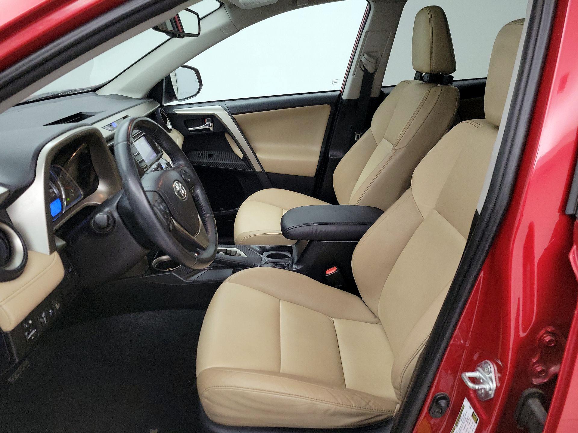 Thumbnail: 2014 Toyota RAV4 - 11