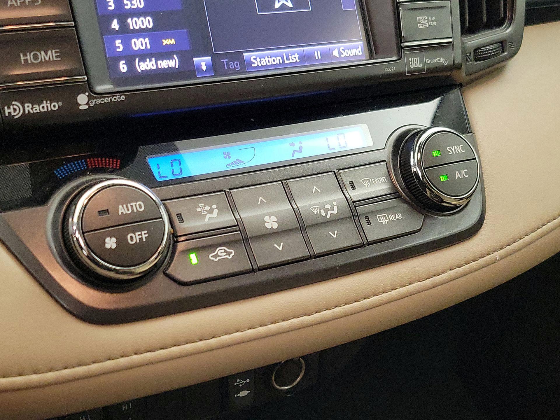 Thumbnail: 2014 Toyota RAV4 - 16