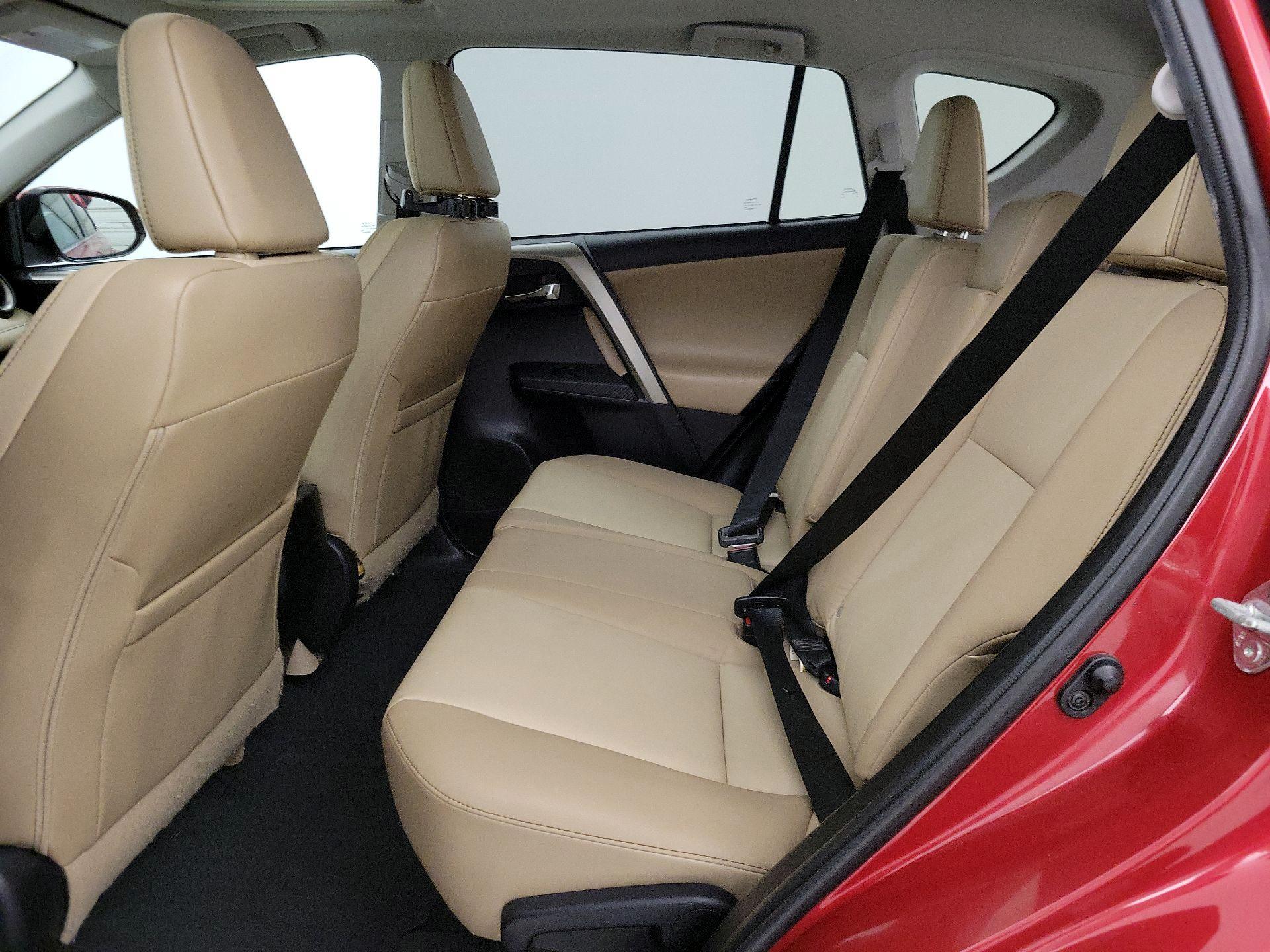 Thumbnail: 2014 Toyota RAV4 - 20