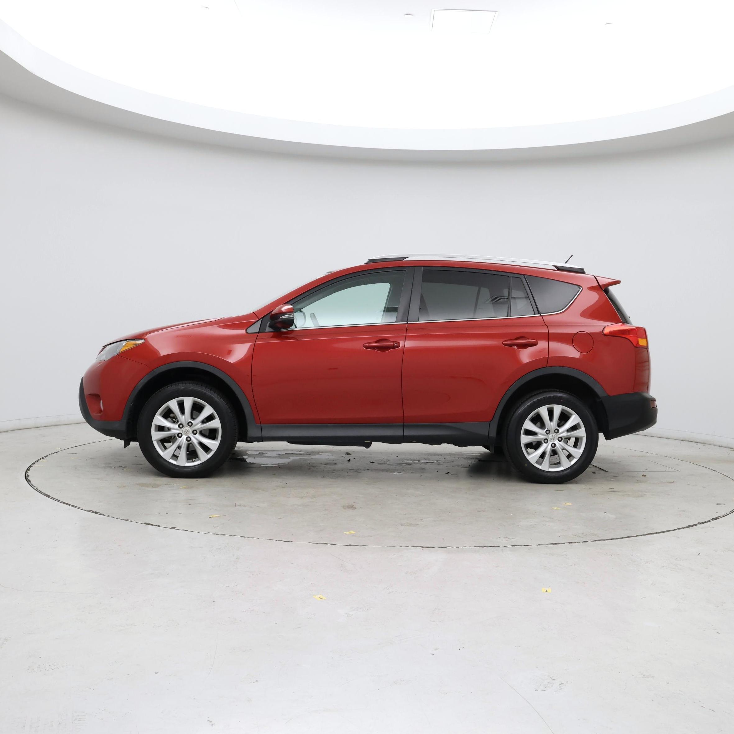 Thumbnail: 2014 Toyota RAV4 - 3