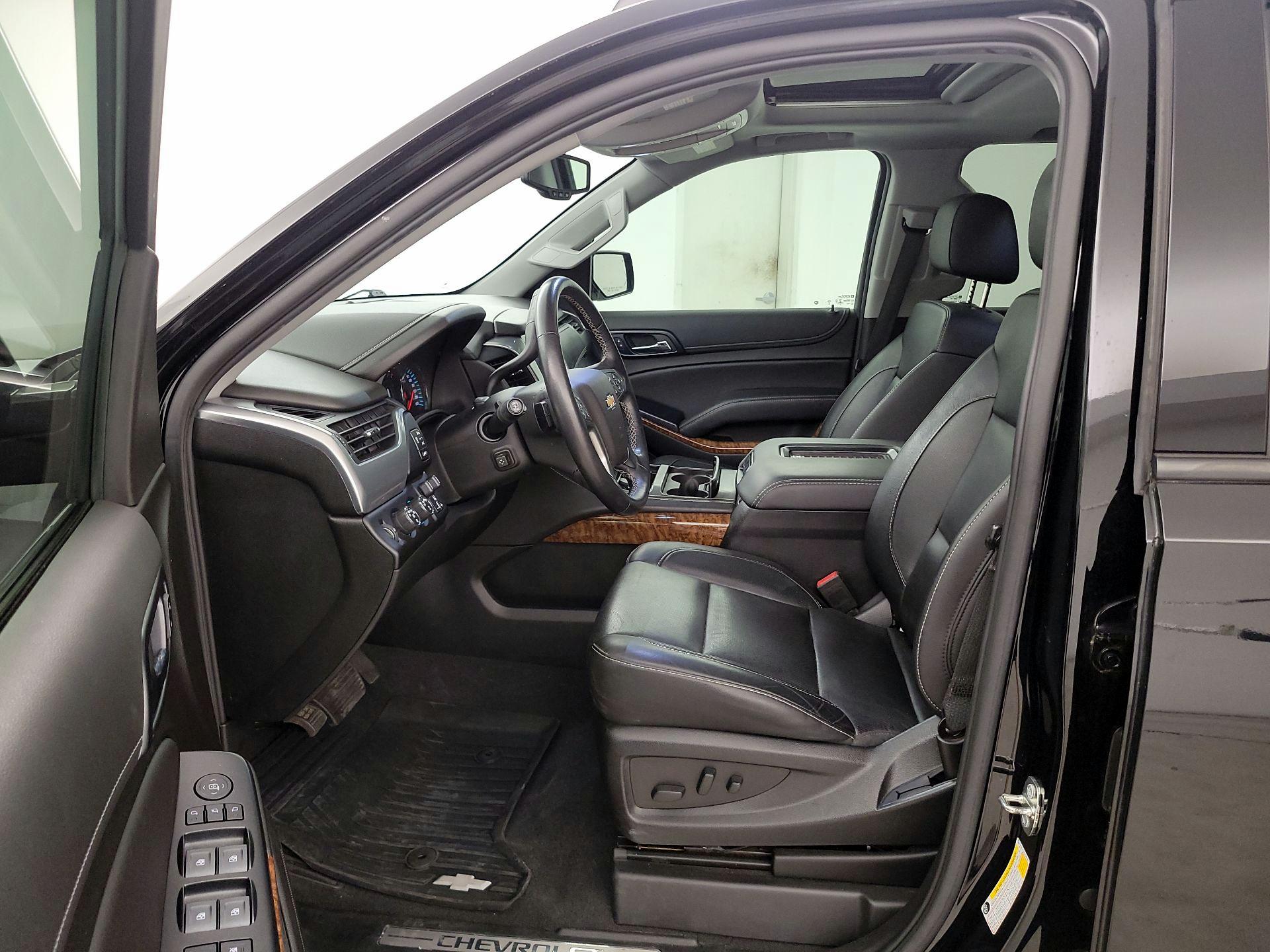 Thumbnail: 2020 Chevrolet Suburban - 9