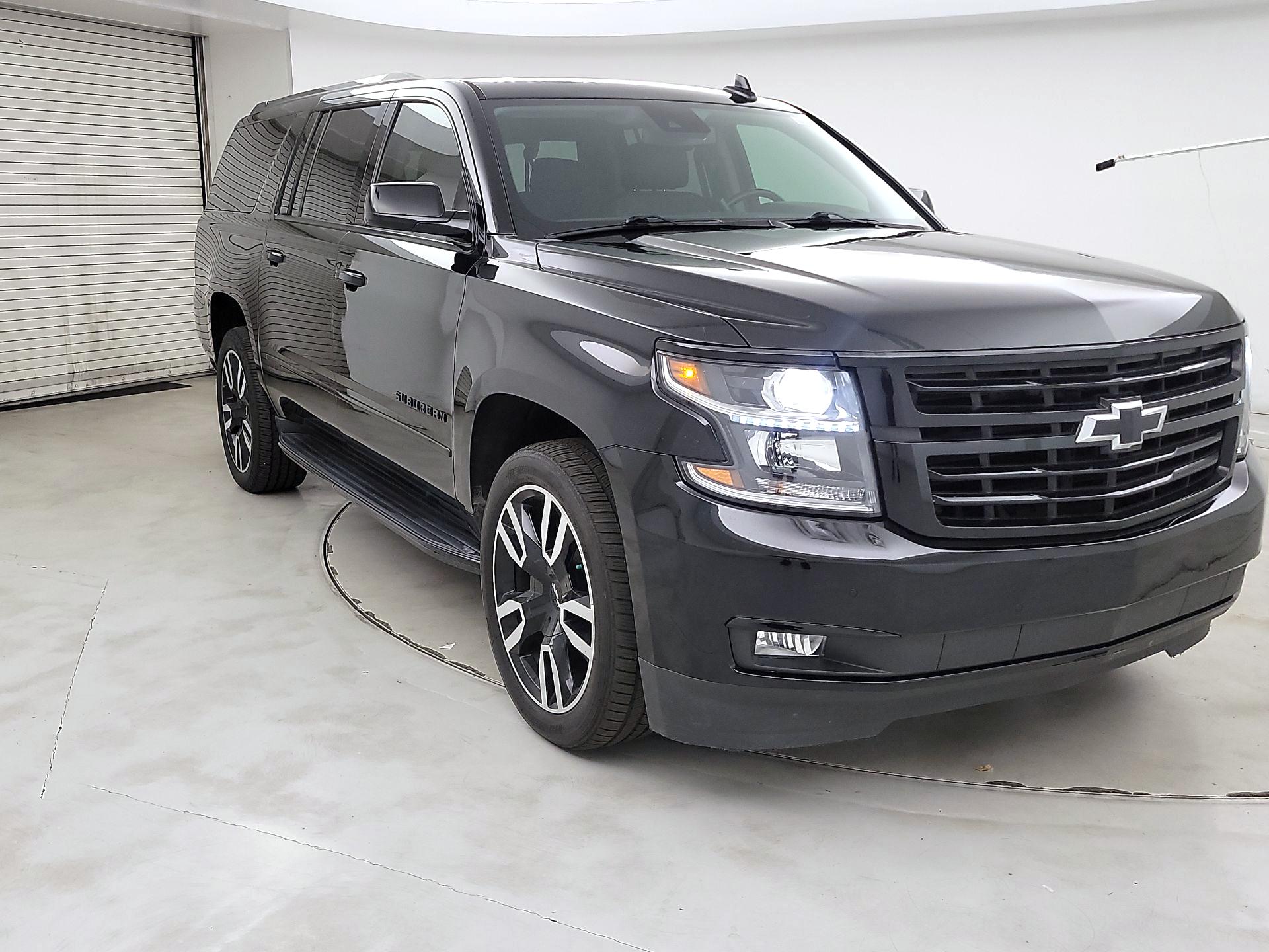 Thumbnail: 2020 Chevrolet Suburban - 3
