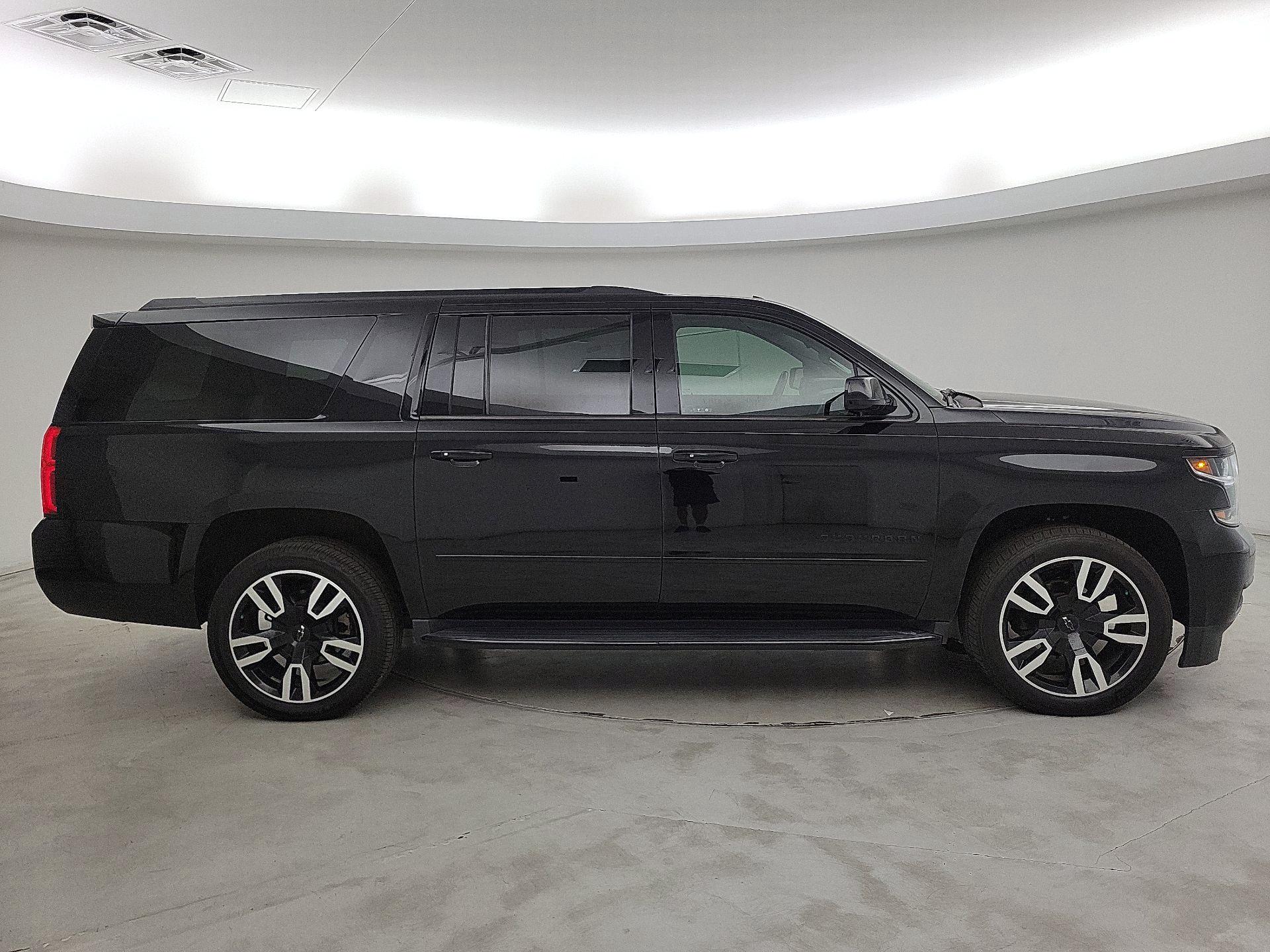 Thumbnail: 2020 Chevrolet Suburban - 4