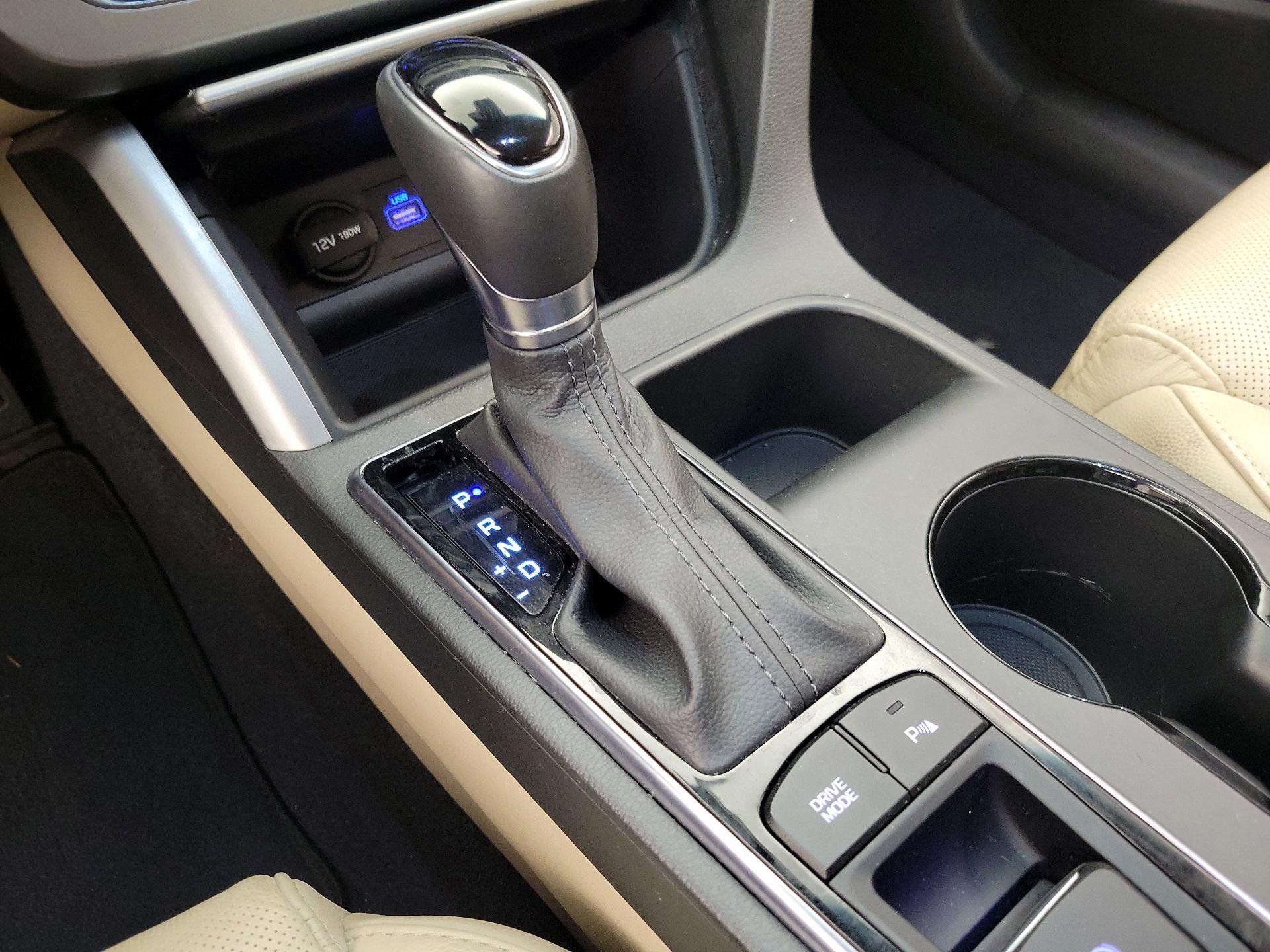 Thumbnail: 2015 Hyundai Sonata - 17