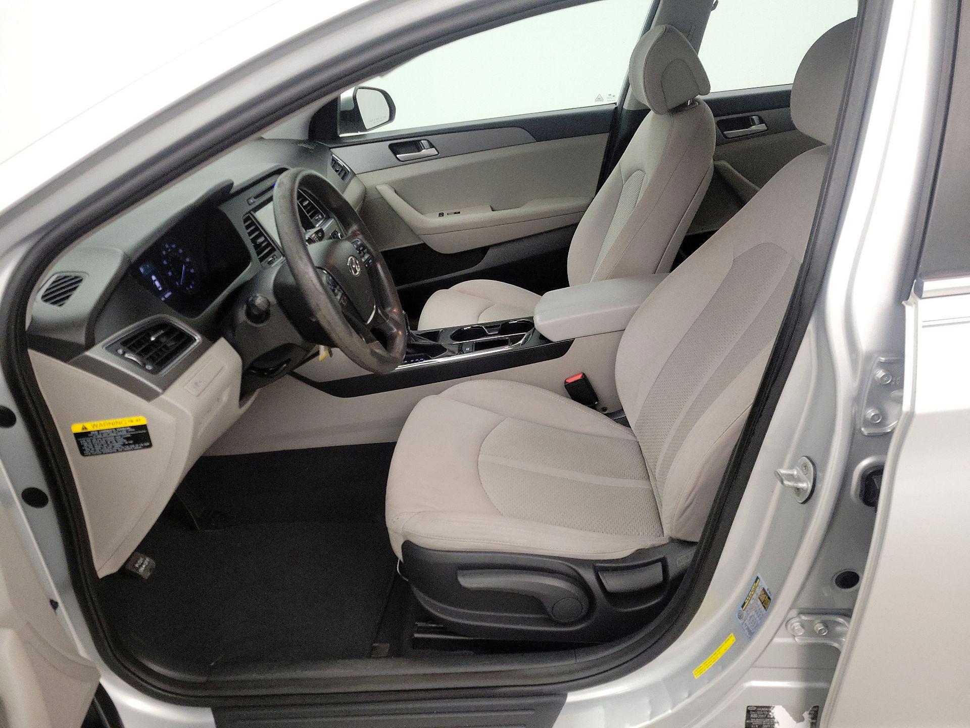 Thumbnail: 2016 Hyundai Sonata - 11