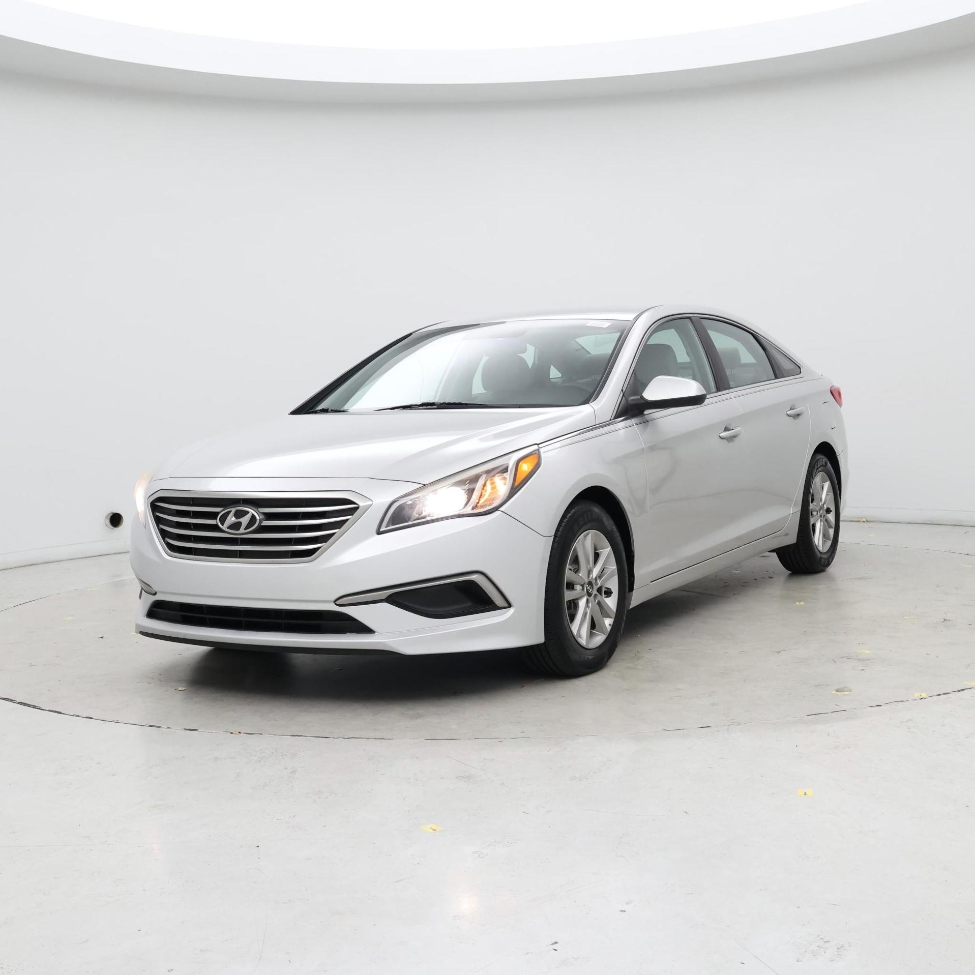 Thumbnail: 2016 Hyundai Sonata - 4