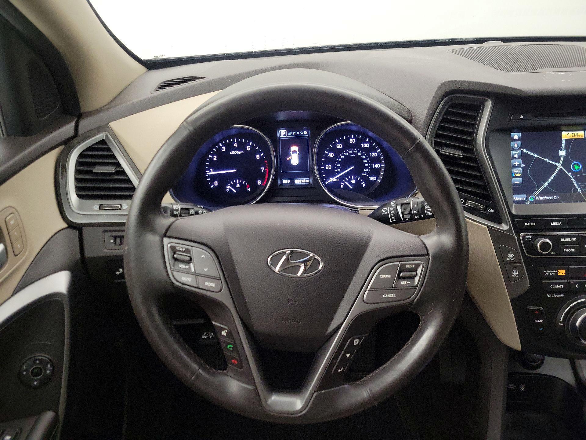 Thumbnail: 2017 Hyundai Santa Fe - 10