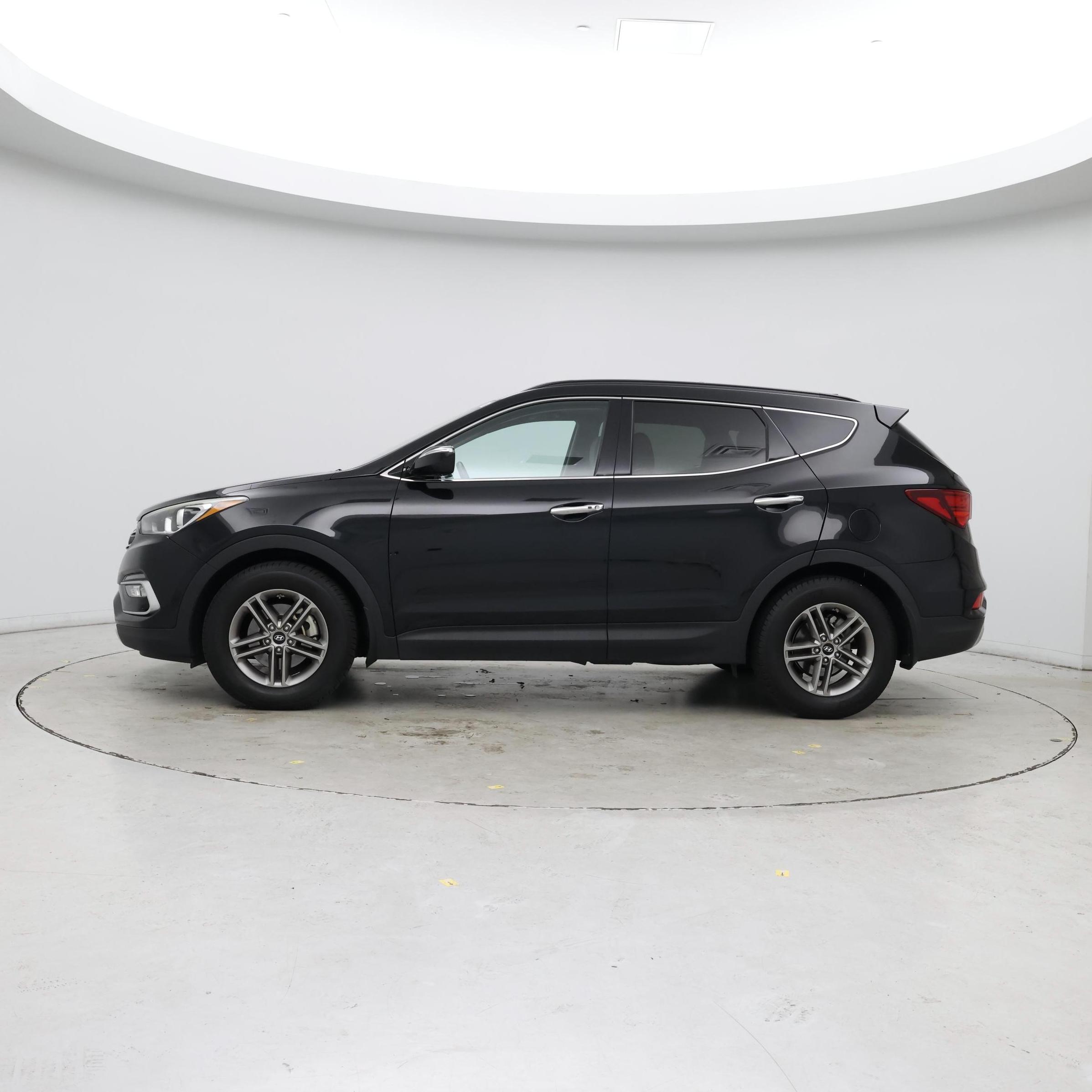 Thumbnail: 2017 Hyundai Santa Fe - 3