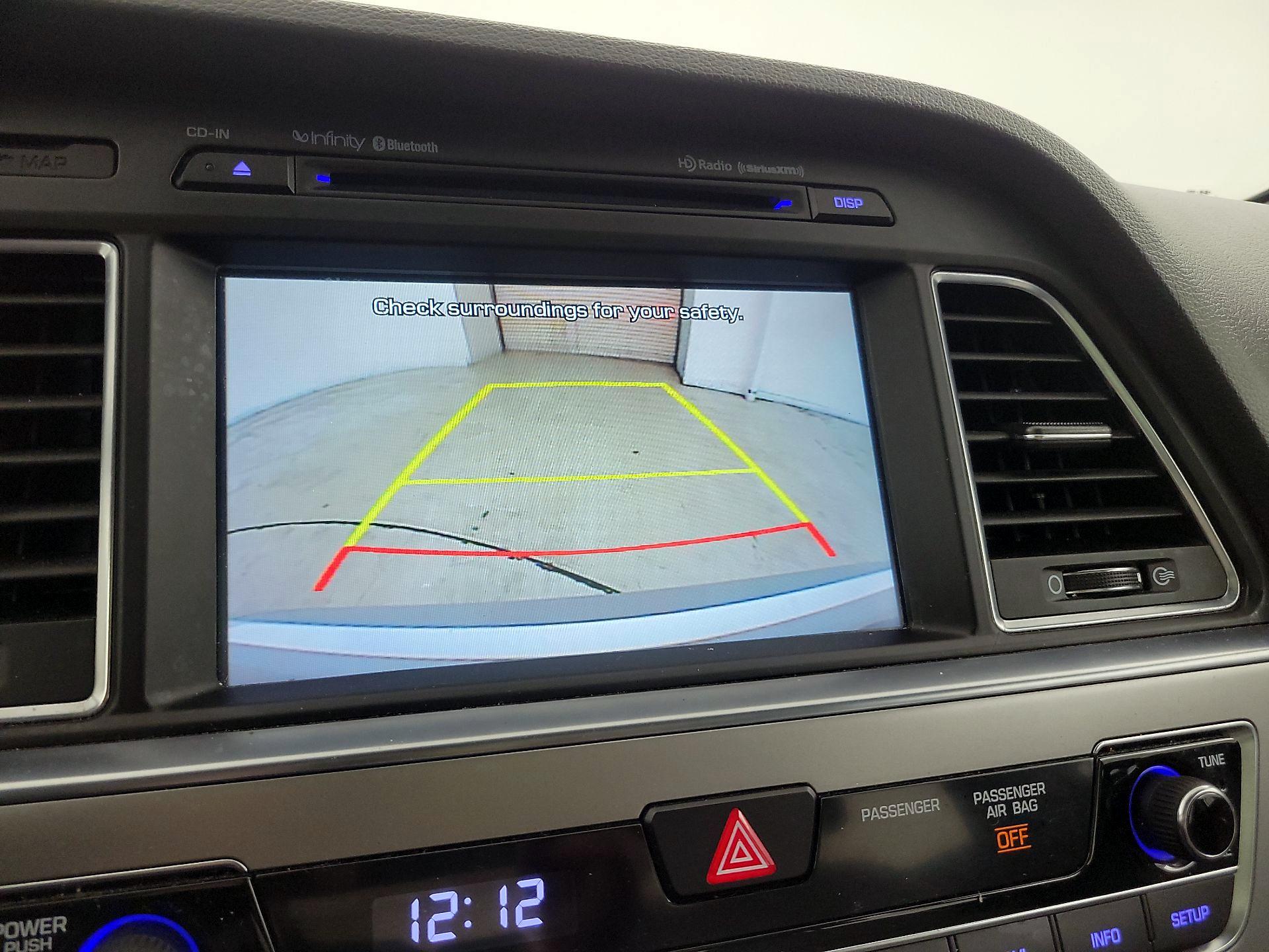Thumbnail: 2016 Hyundai Sonata - 13