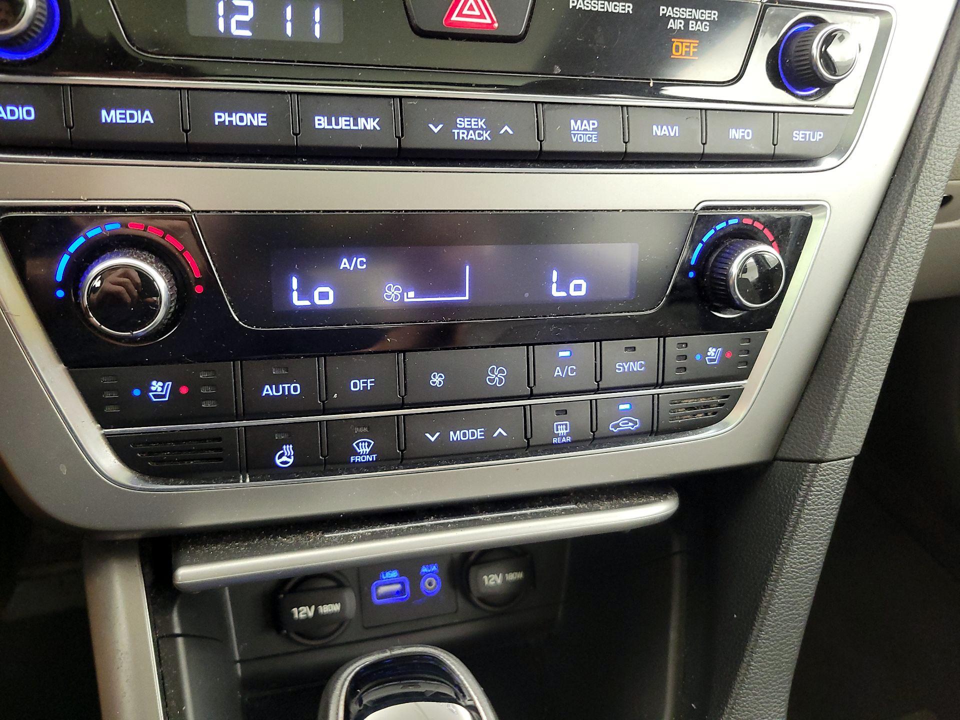 Thumbnail: 2016 Hyundai Sonata - 15