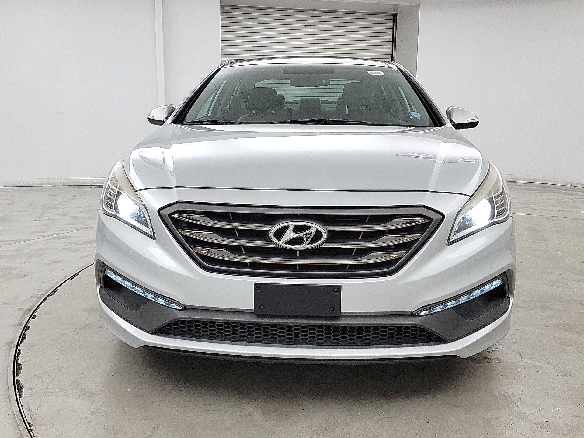 Thumbnail: 2016 Hyundai Sonata - 2