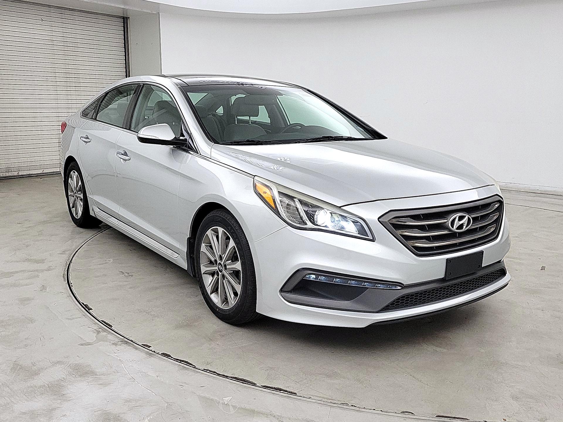 Thumbnail: 2016 Hyundai Sonata - 3