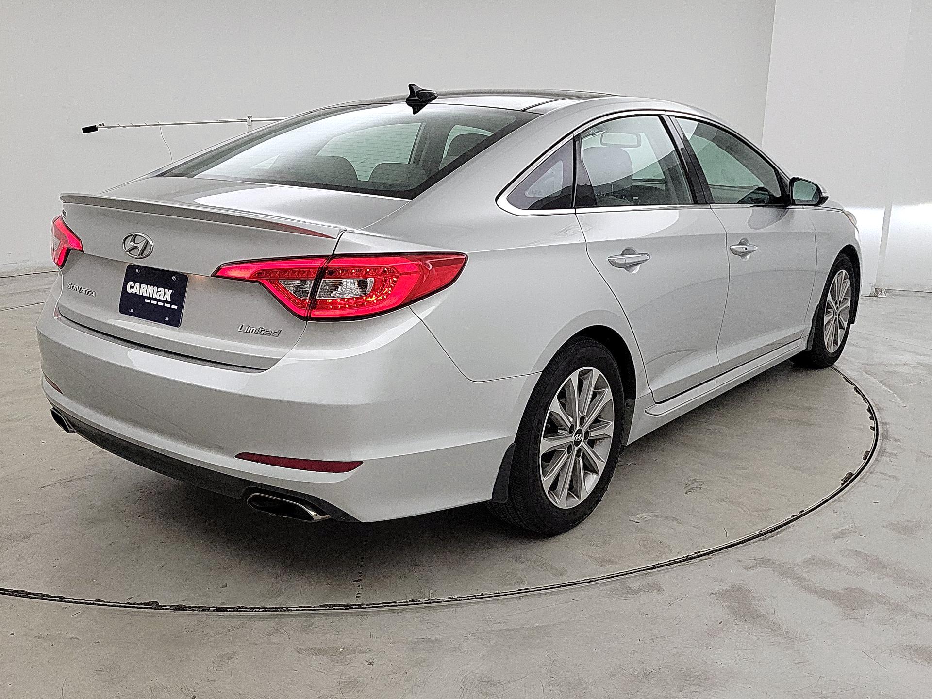 Thumbnail: 2016 Hyundai Sonata - 5