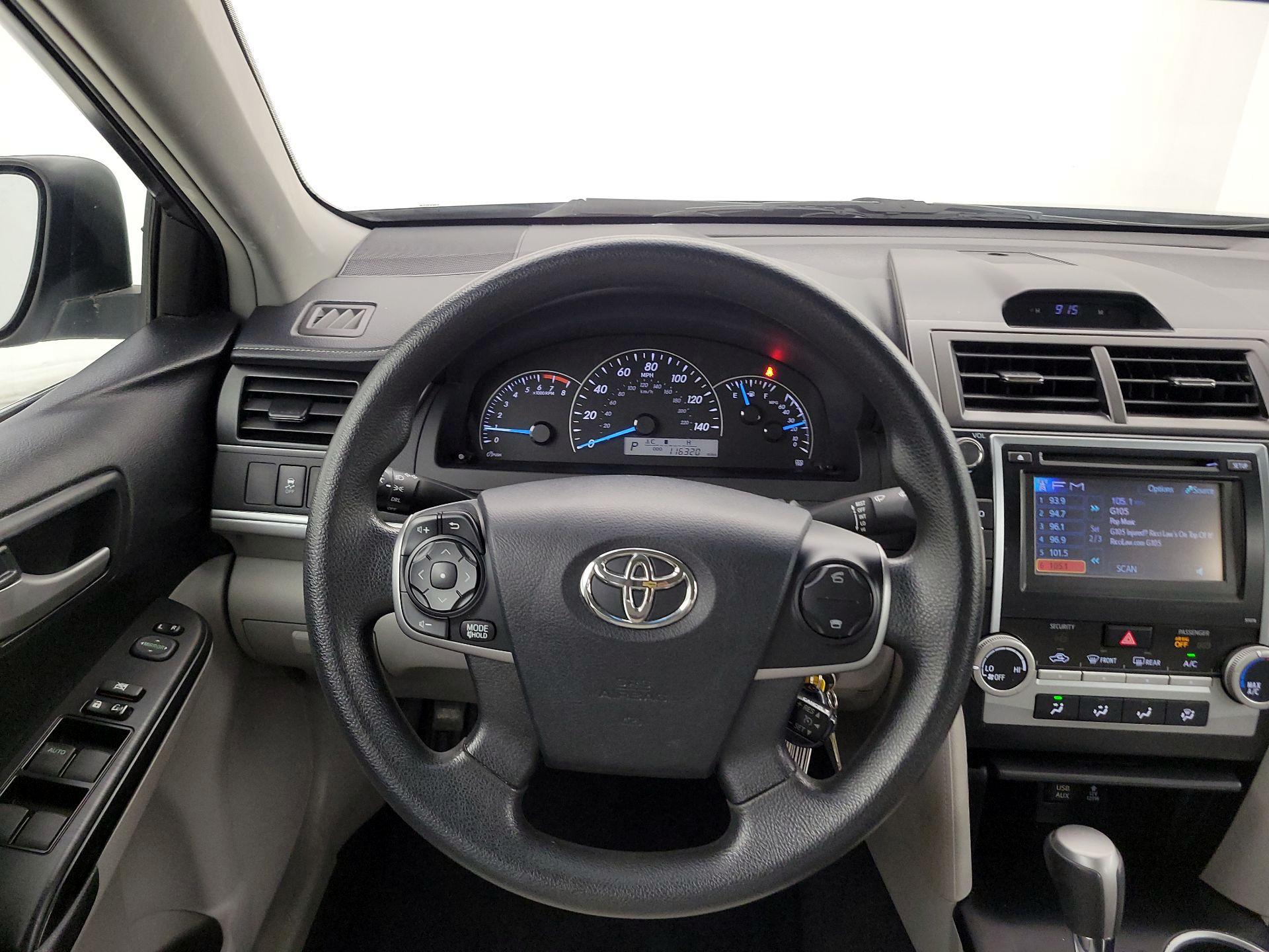 Thumbnail: 2014 Toyota Camry - 10