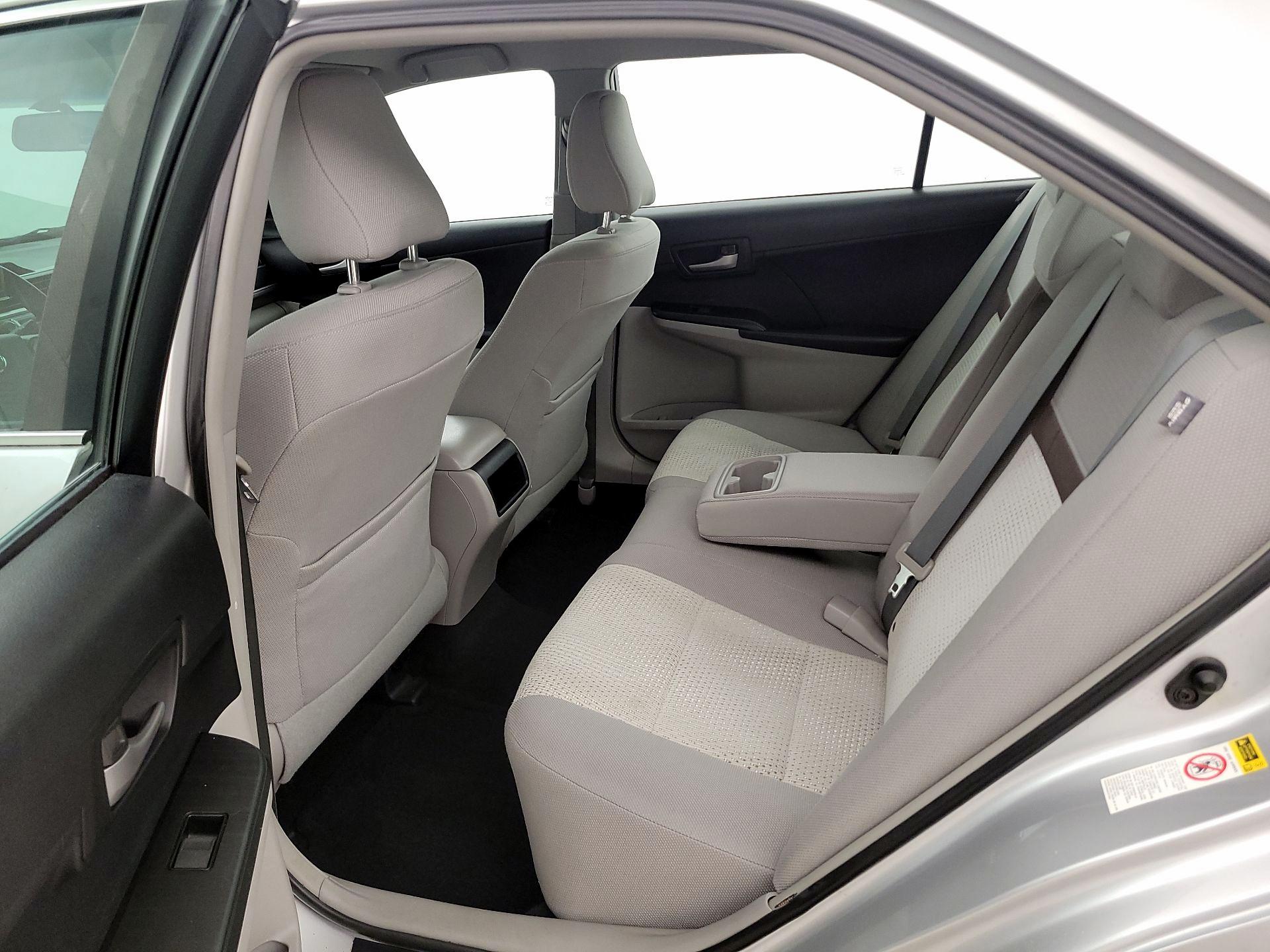 Thumbnail: 2014 Toyota Camry - 18