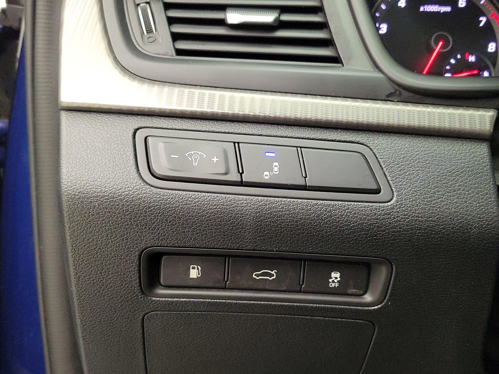 Thumbnail: 2018 Hyundai Sonata - 13