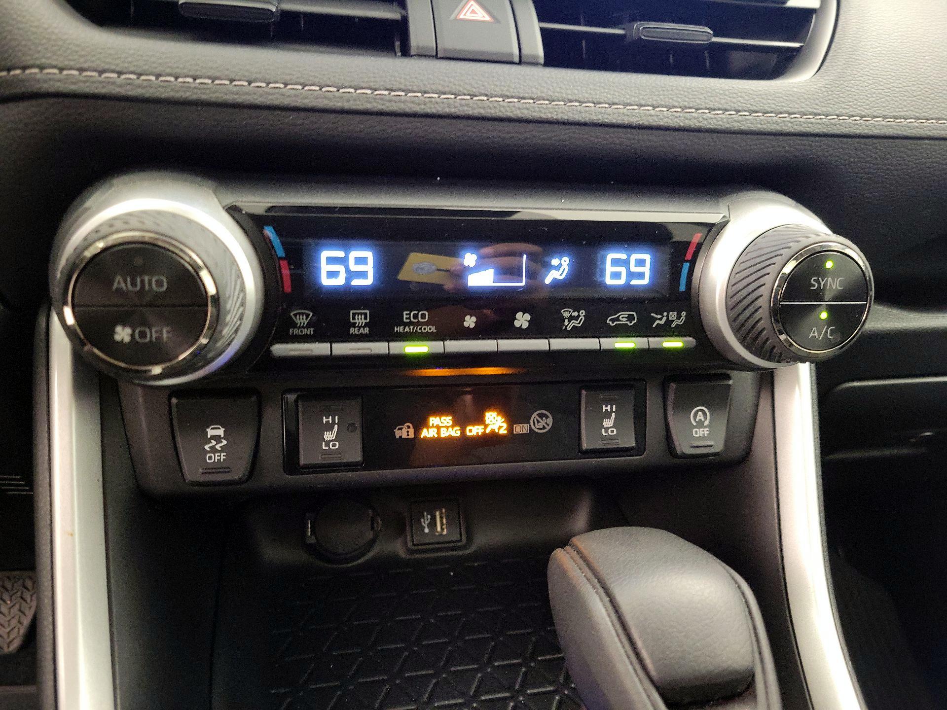 Thumbnail: 2024 Toyota RAV4 - 16