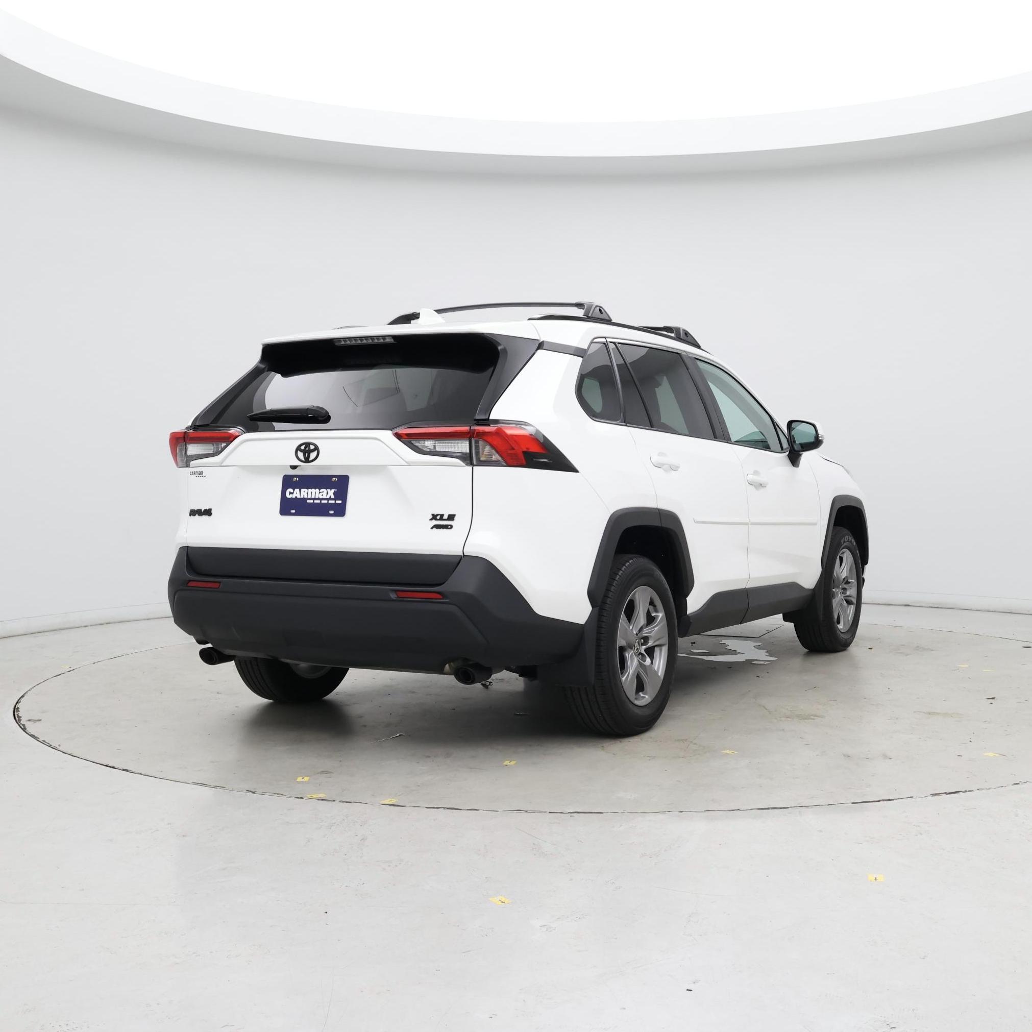 Thumbnail: 2024 Toyota RAV4 - 8