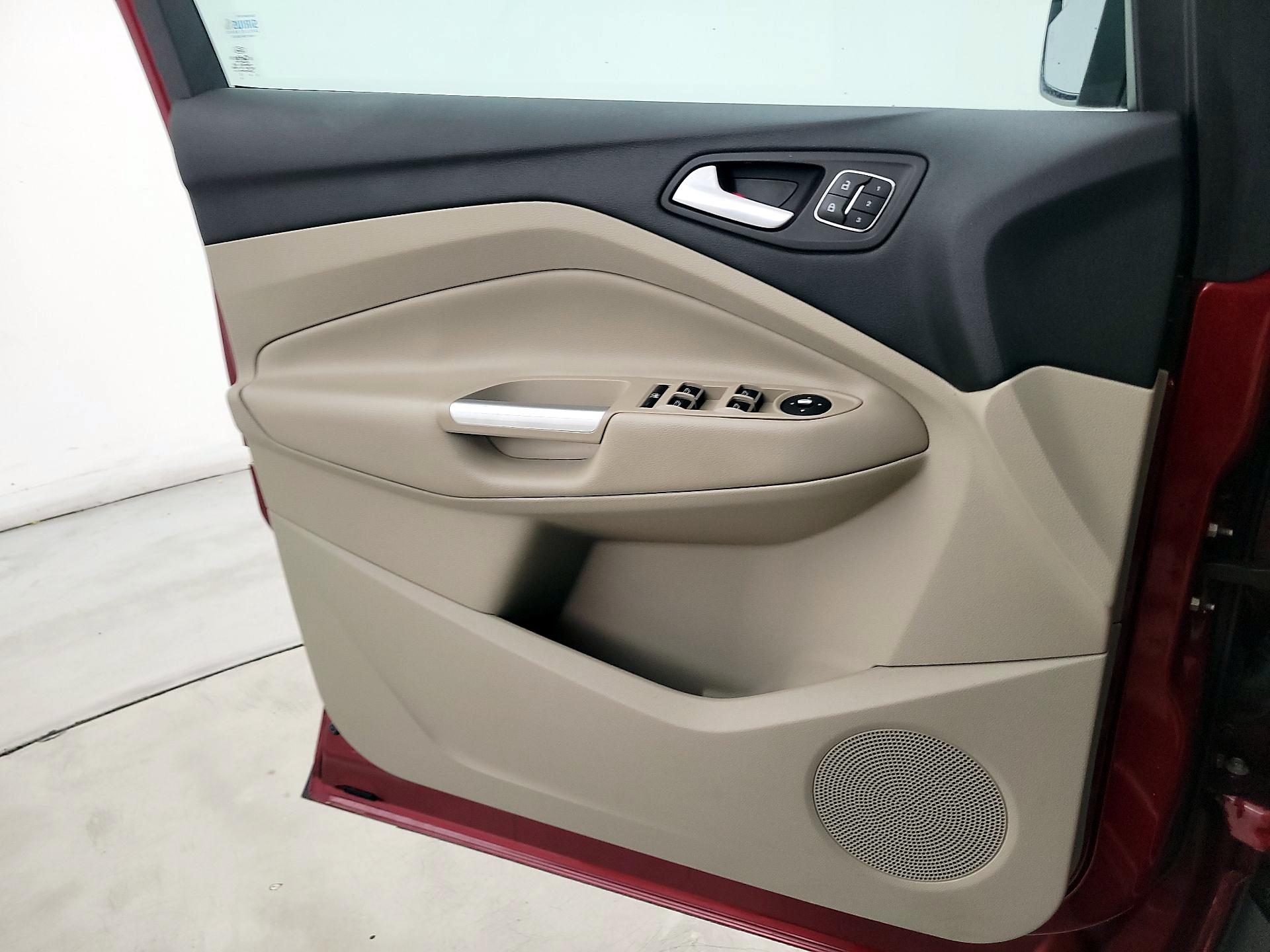 Thumbnail: 2014 Ford Escape - 12