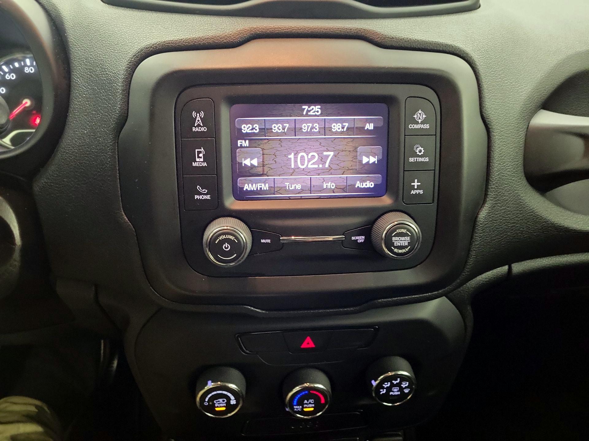 Thumbnail: 2020 Jeep Renegade - 16