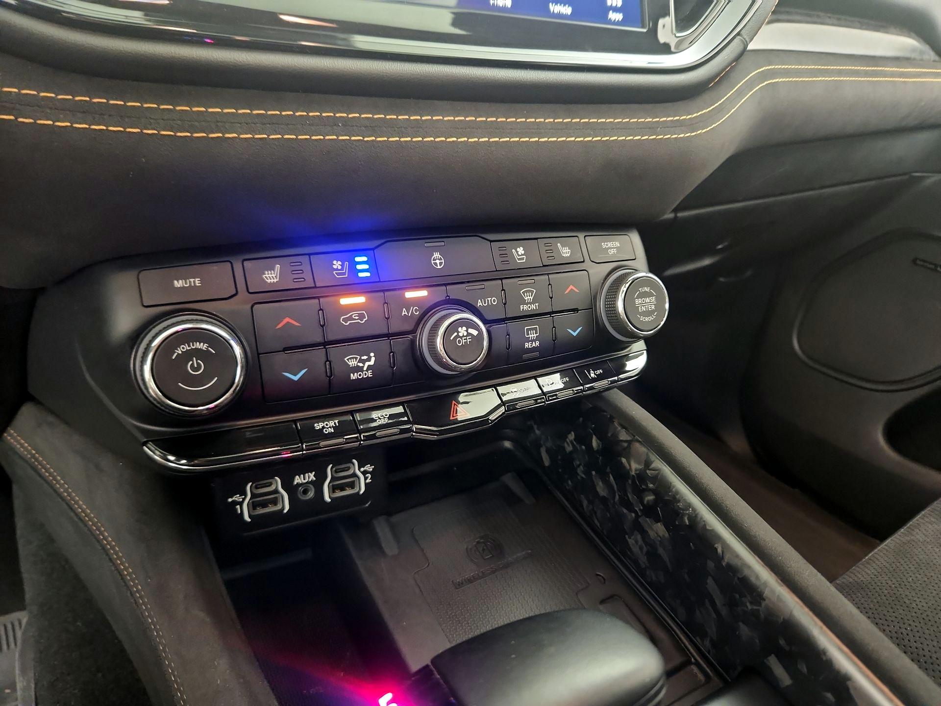 Thumbnail: 2023 Dodge Durango - 17