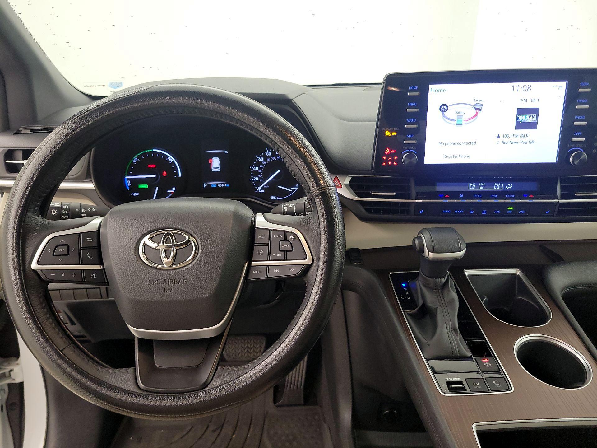 Thumbnail: 2022 Toyota Sienna - 9