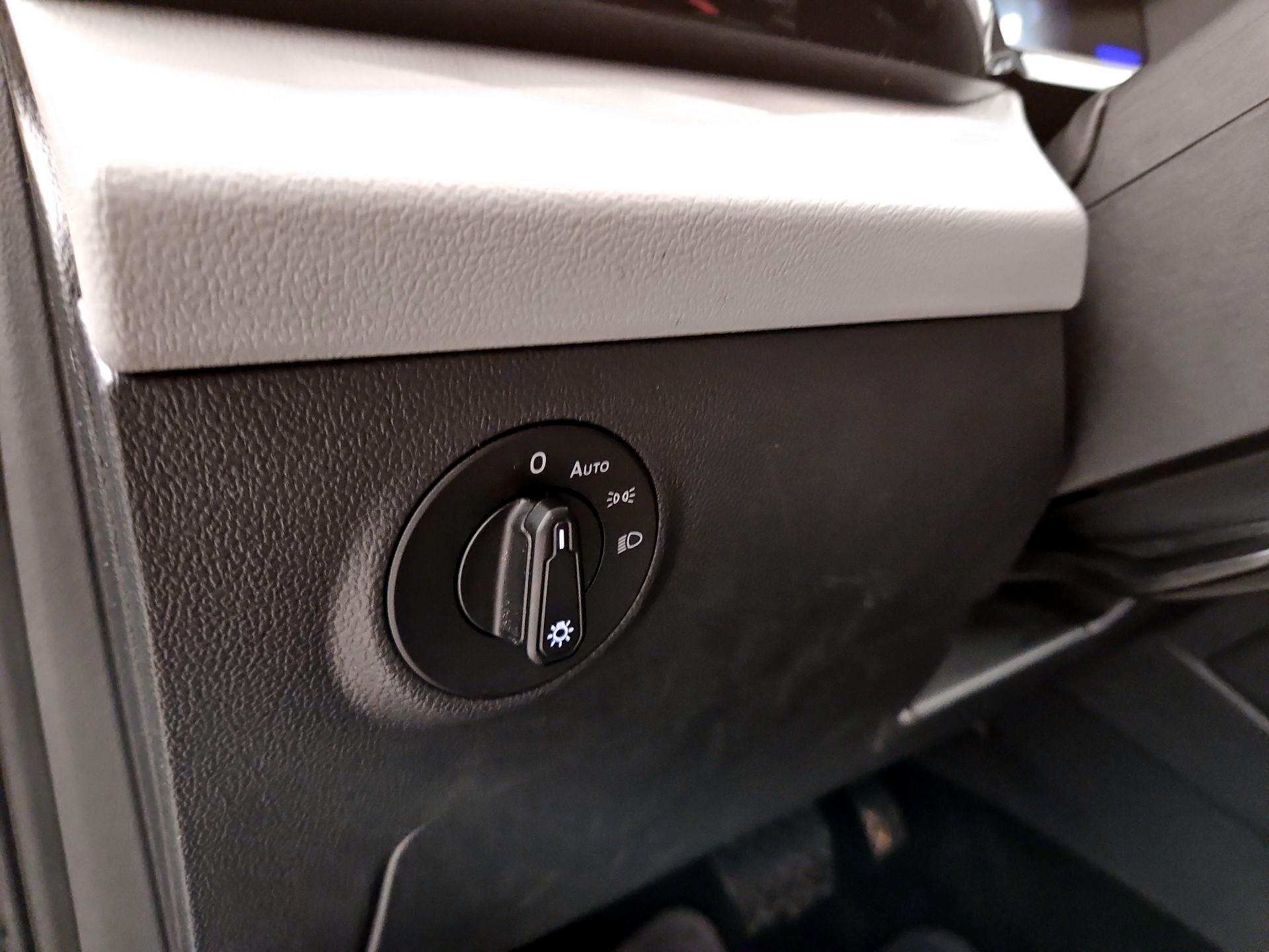 Thumbnail: 2022 Volkswagen Taos - 13