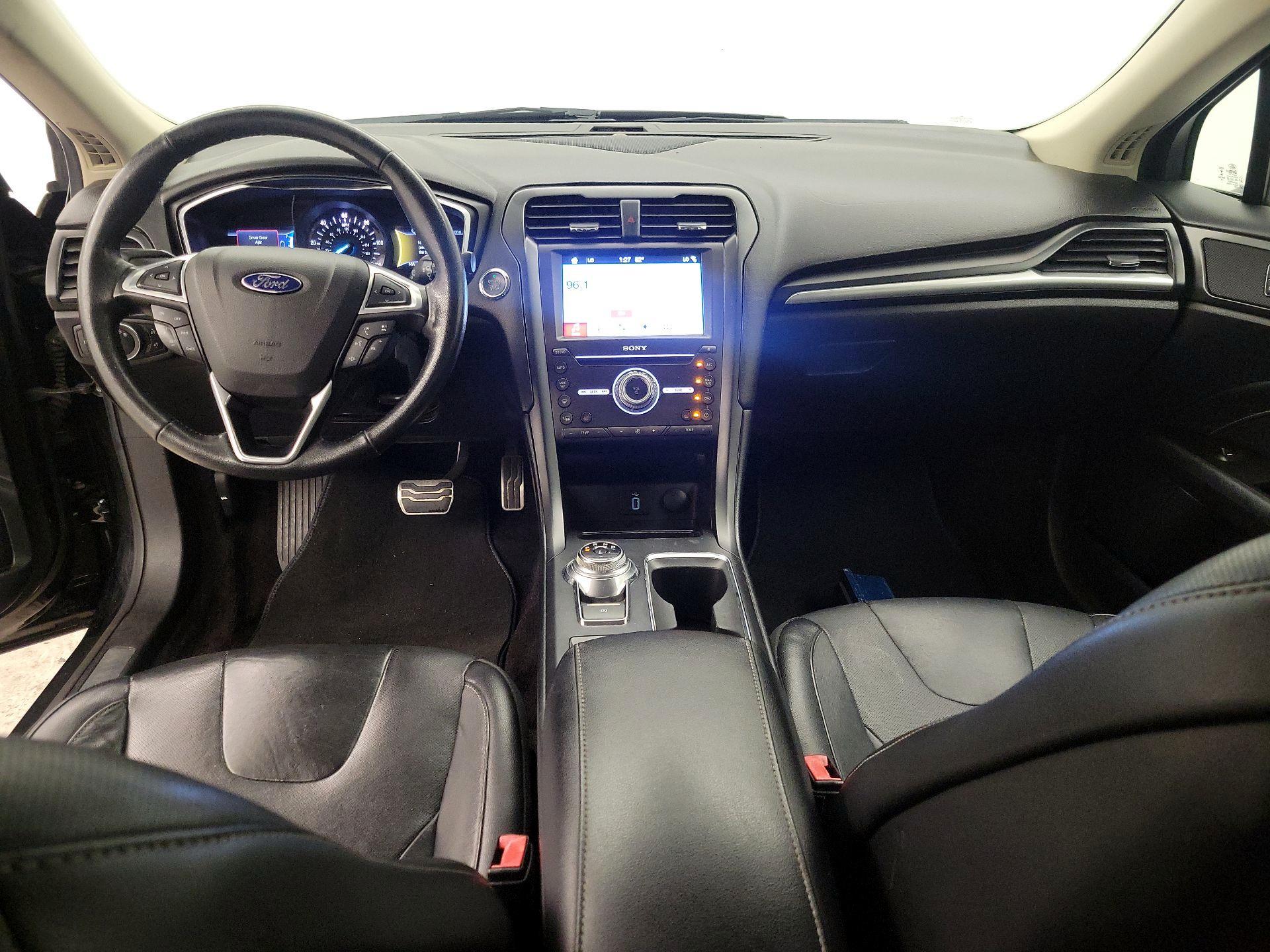 Thumbnail: 2017 Ford Fusion - 9