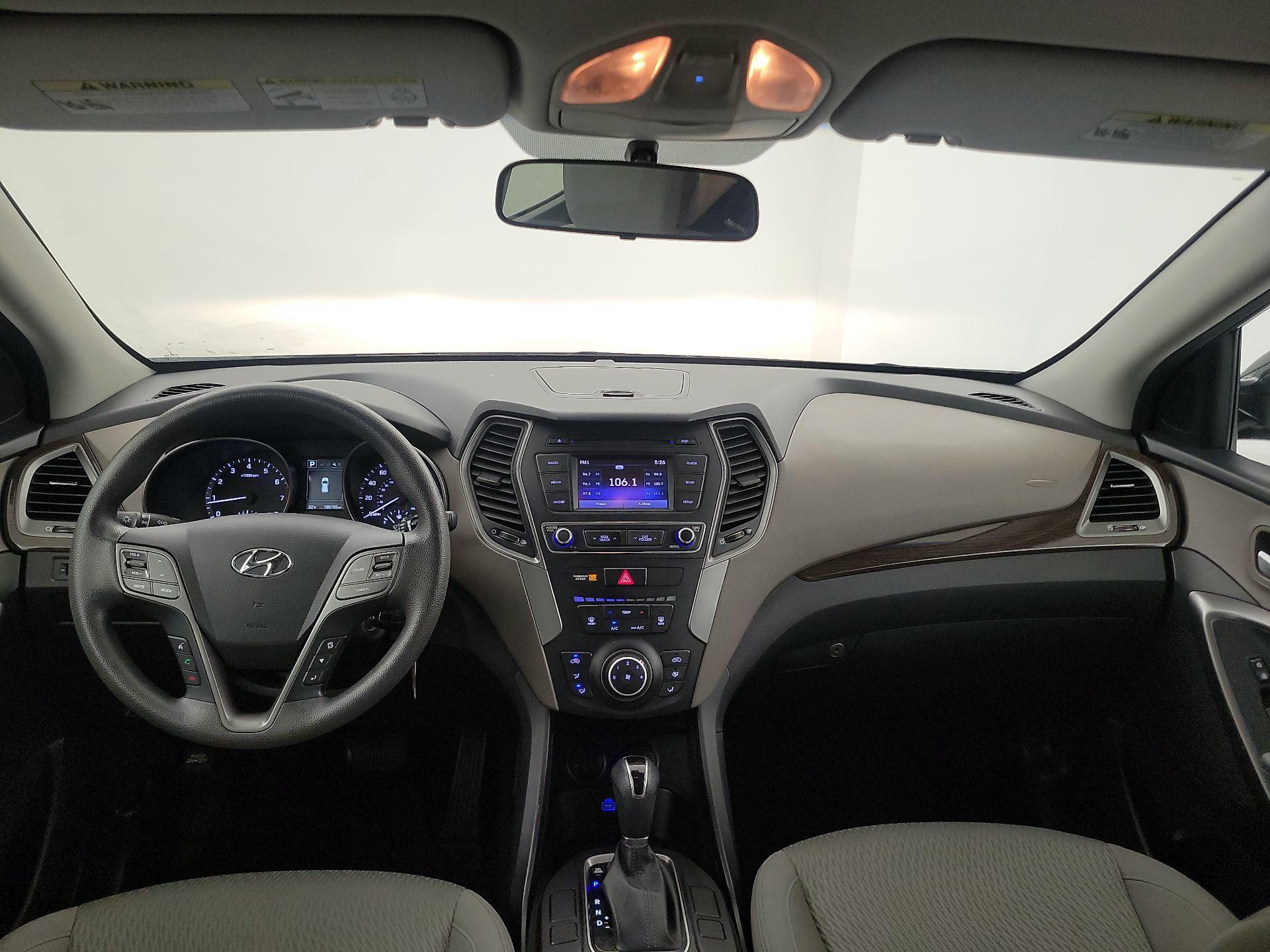 Thumbnail: 2017 Hyundai Santa Fe - 9