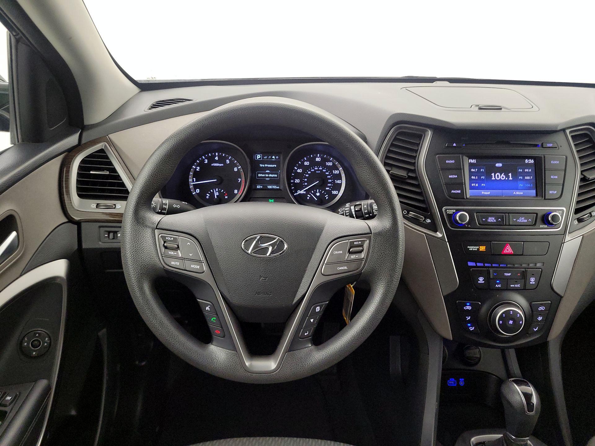 Thumbnail: 2017 Hyundai Santa Fe - 10