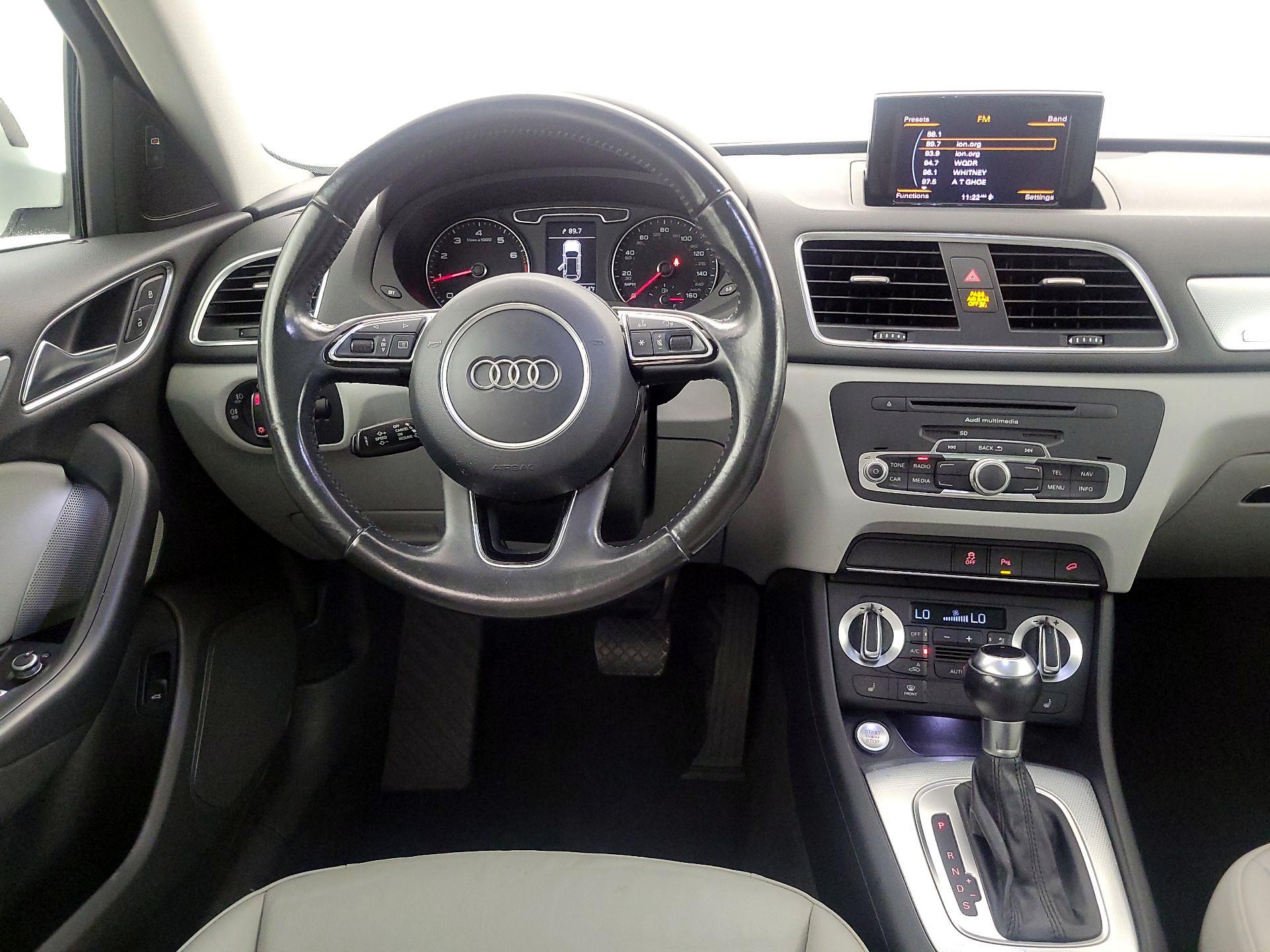 Thumbnail: 2015 Audi Q3 - 10
