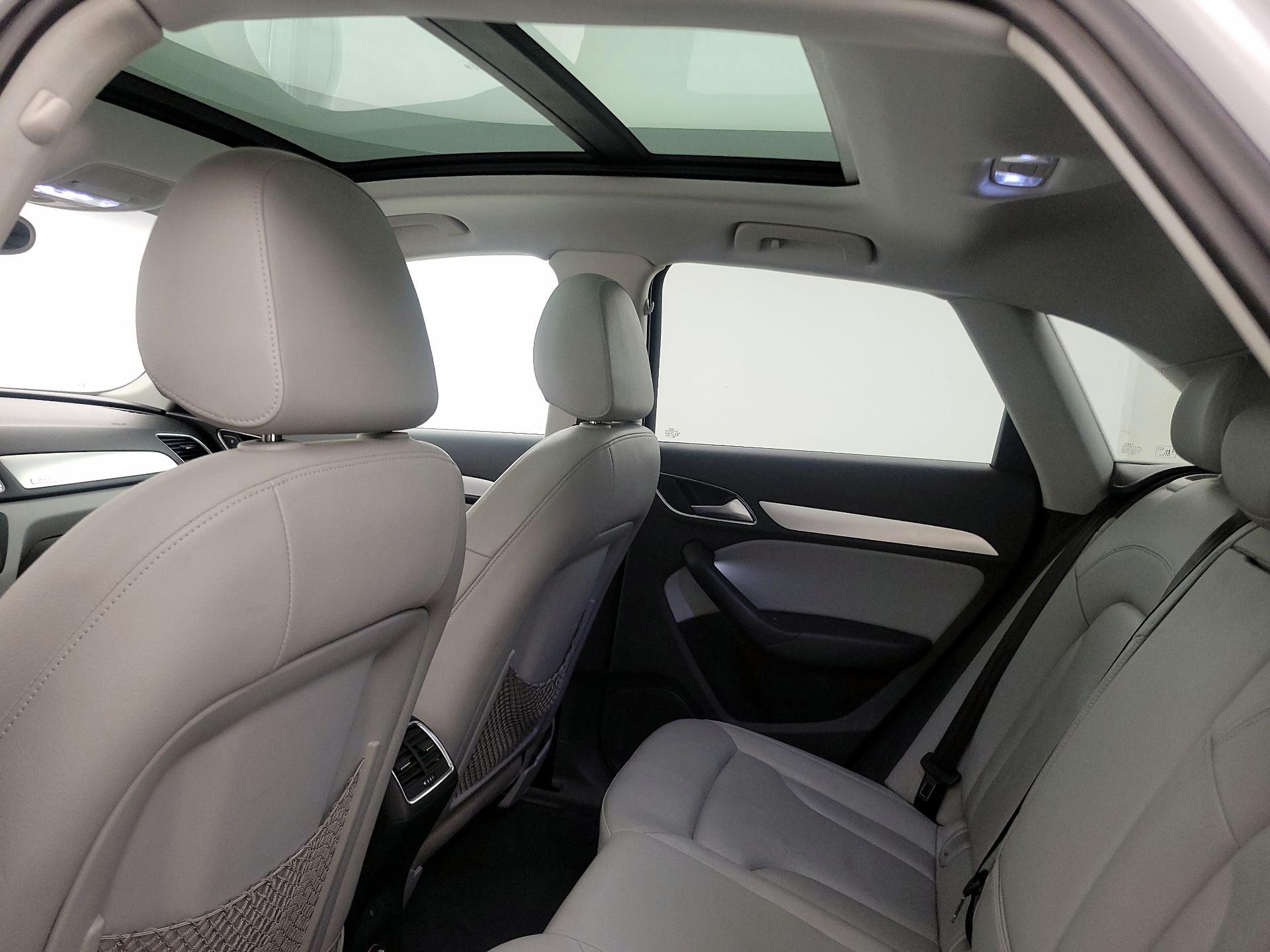 Thumbnail: 2015 Audi Q3 - 19