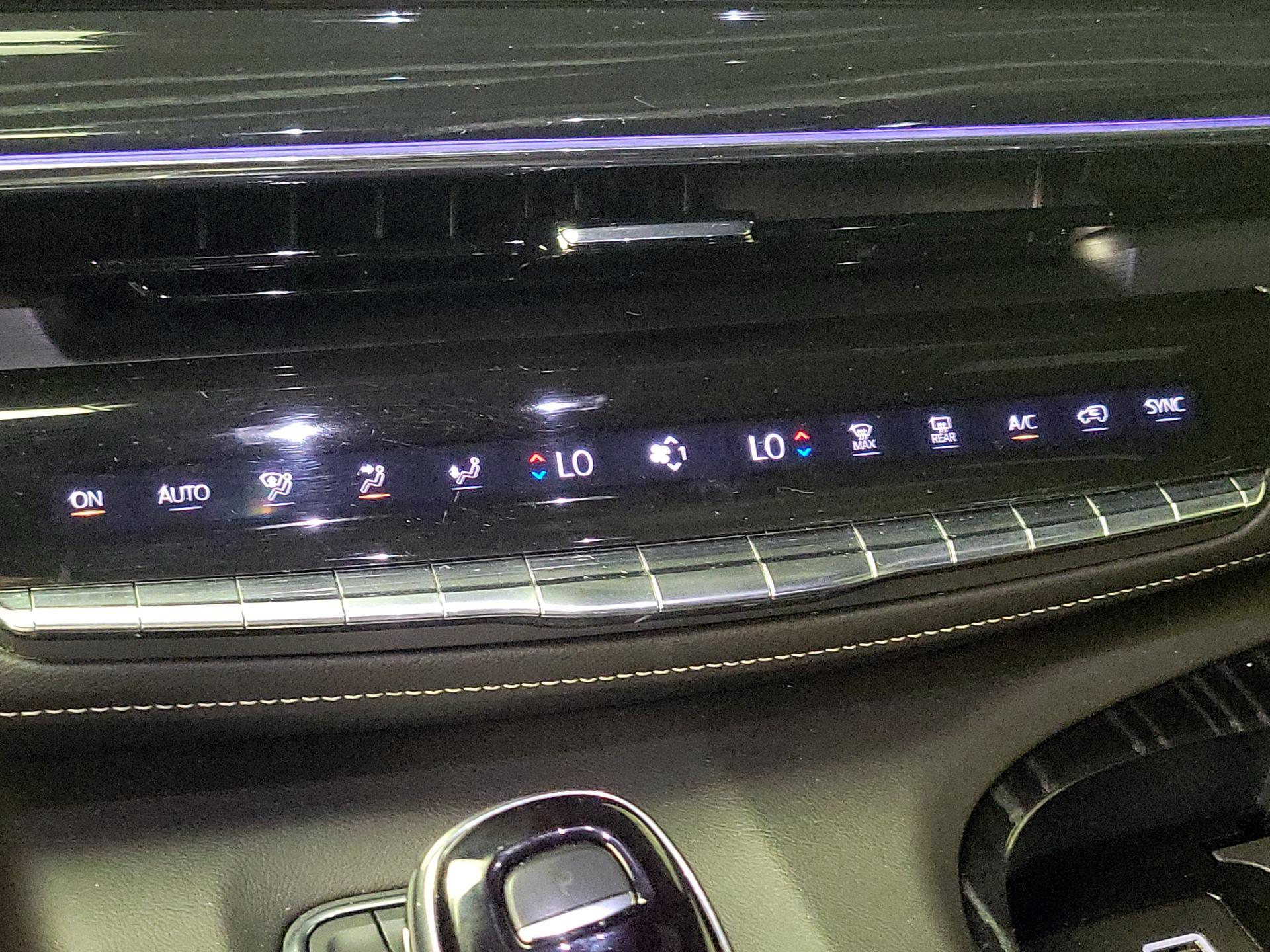 Thumbnail: 2024 Cadillac Escalade - 17
