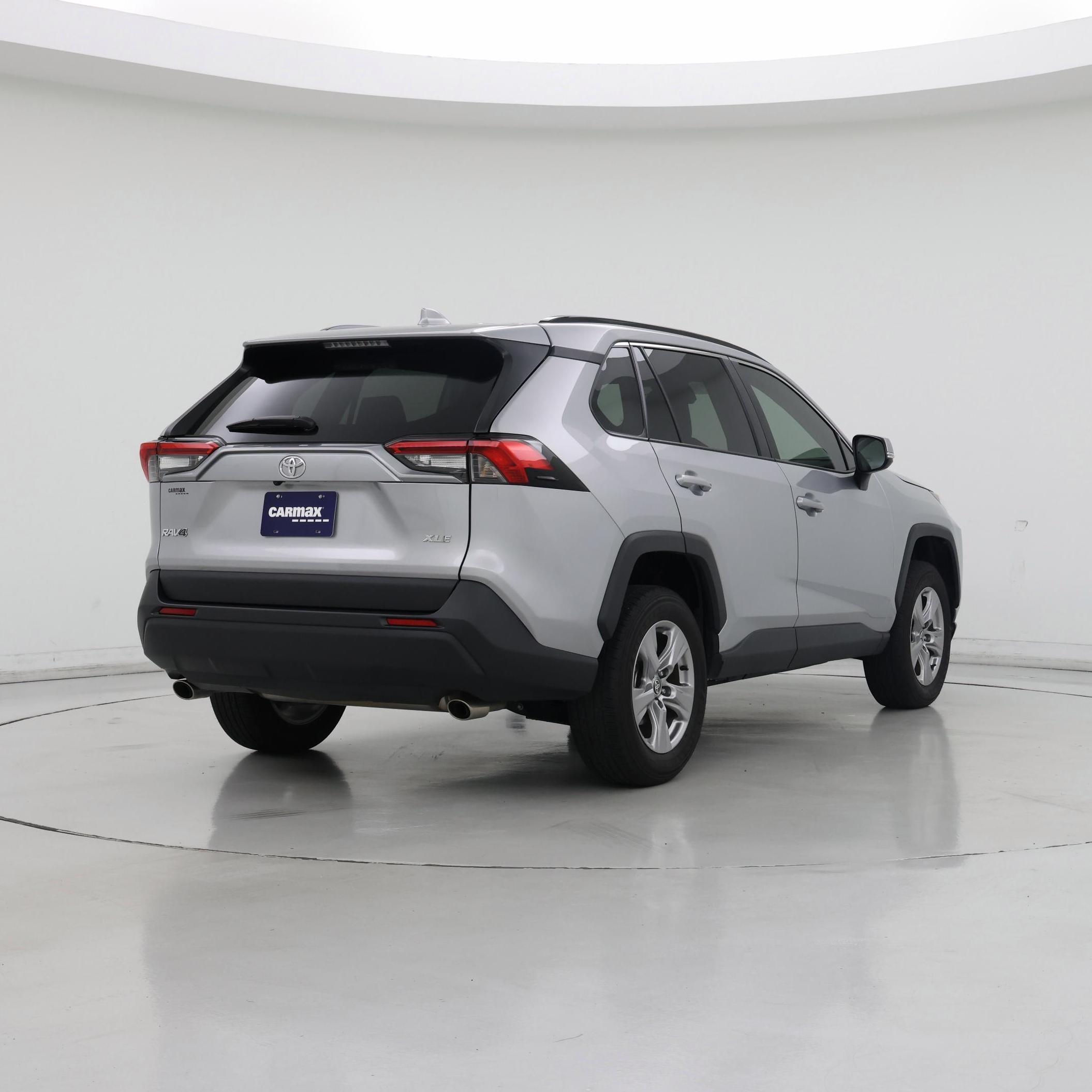 Thumbnail: 2023 Toyota RAV4 - 8