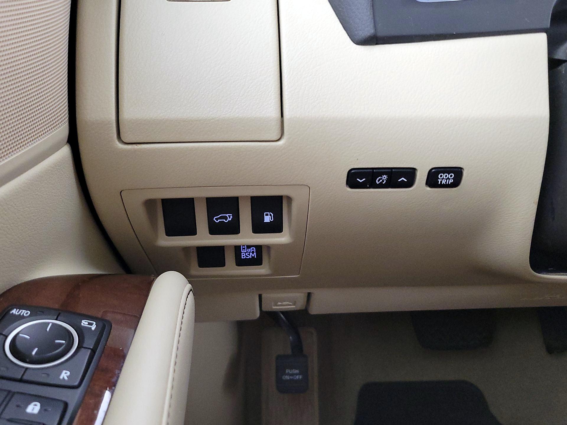 Thumbnail: 2014 Lexus RX - 13
