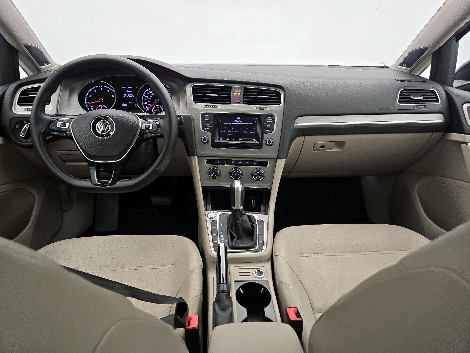 Thumbnail: 2015 Volkswagen Golf - 9