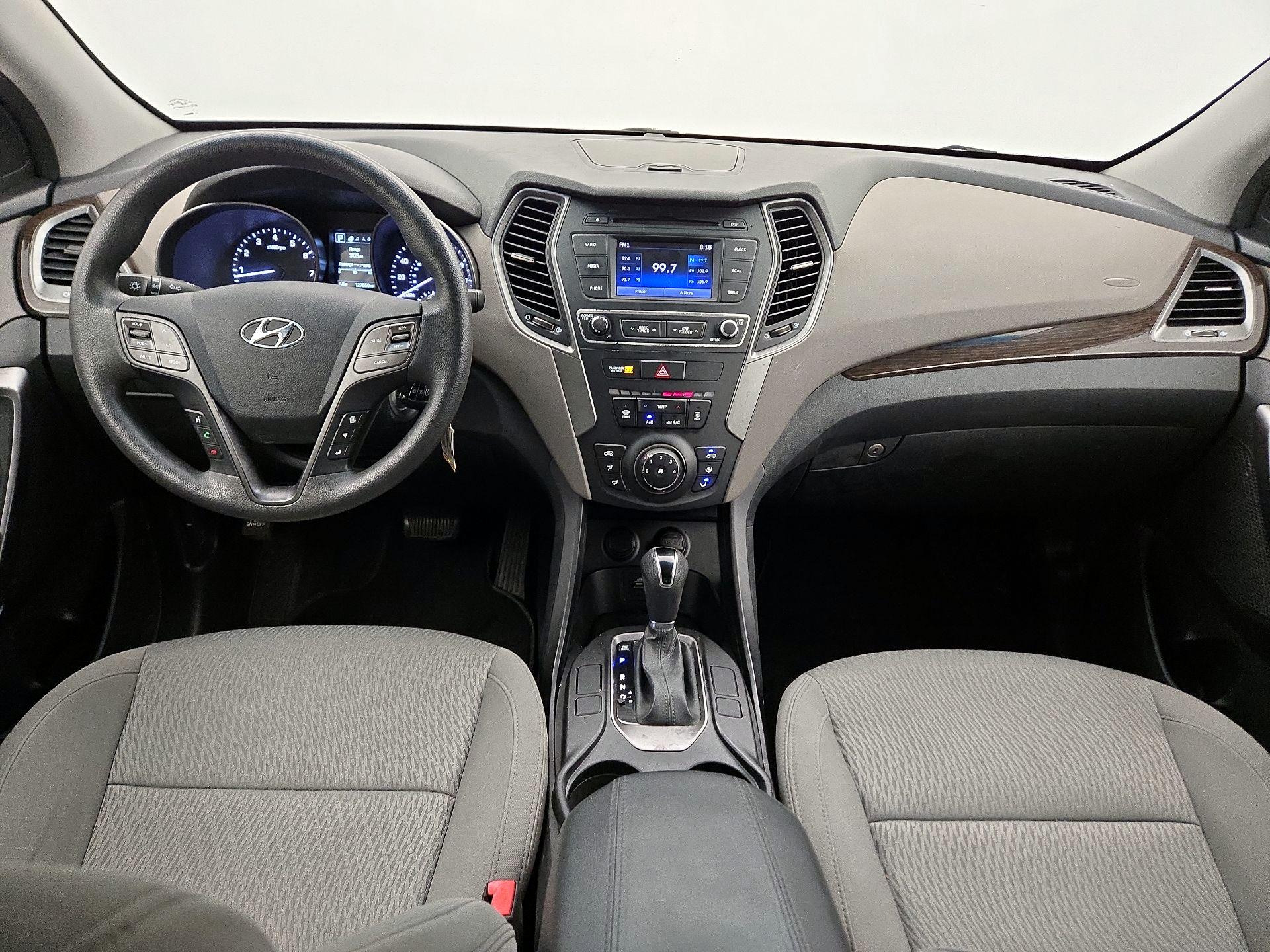 Thumbnail: 2017 Hyundai Santa Fe - 9